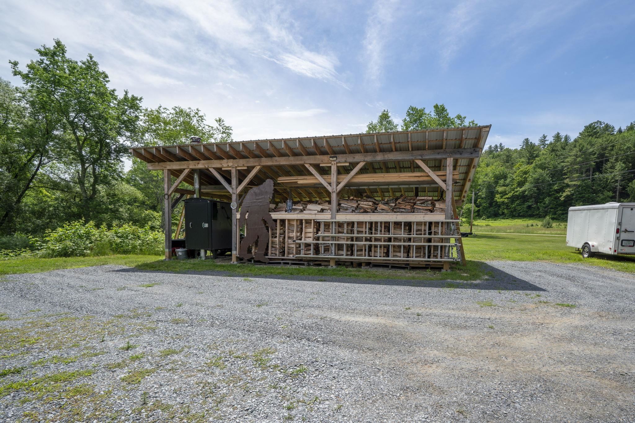17 Grange Hall Rd, Acworth, NH 03607