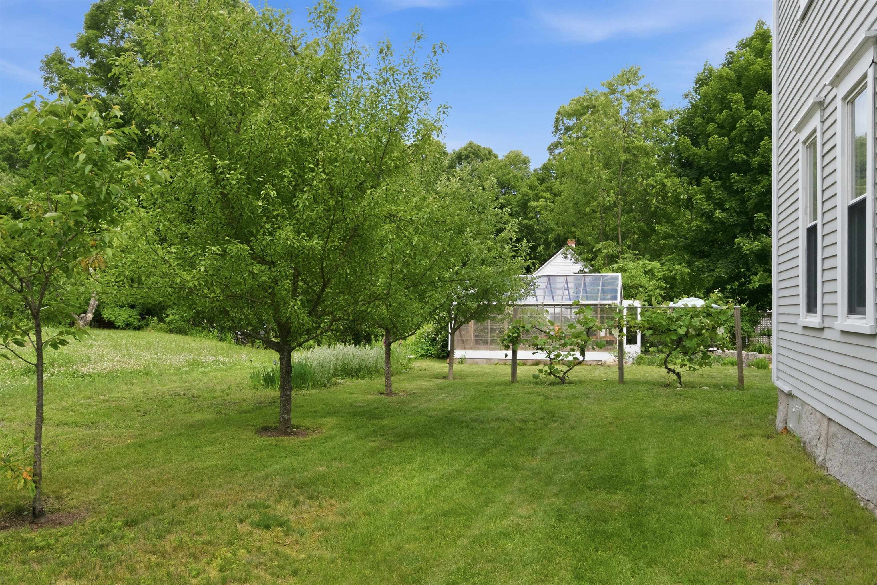 460 Main St, Rumney, NH 03266