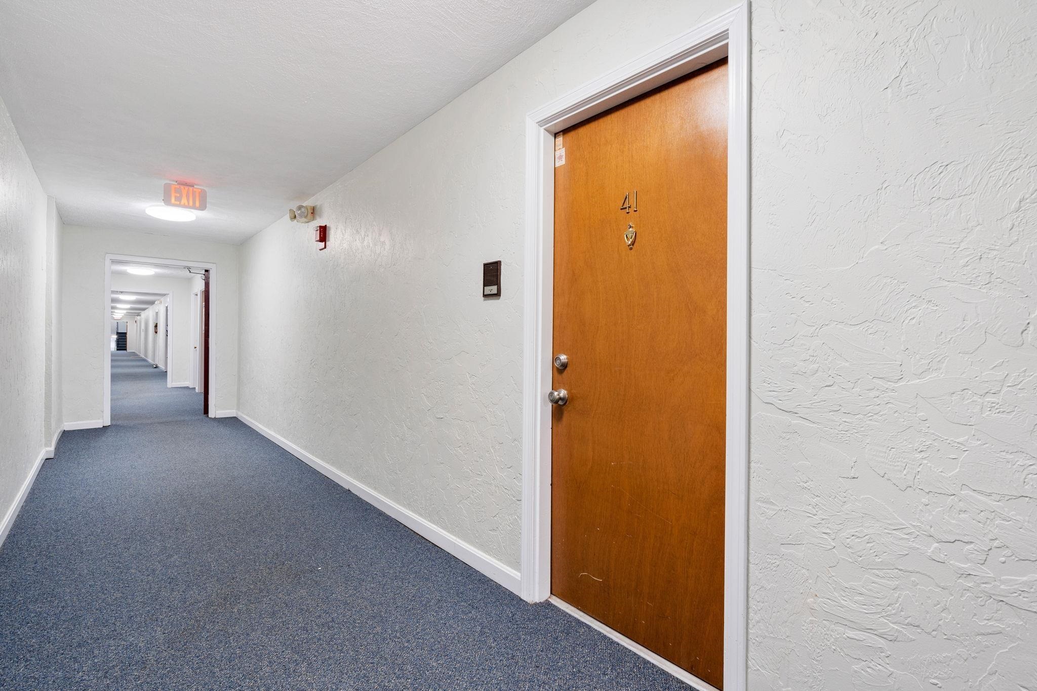 310 Brook Village Rd #41, Nashua, NH 03062