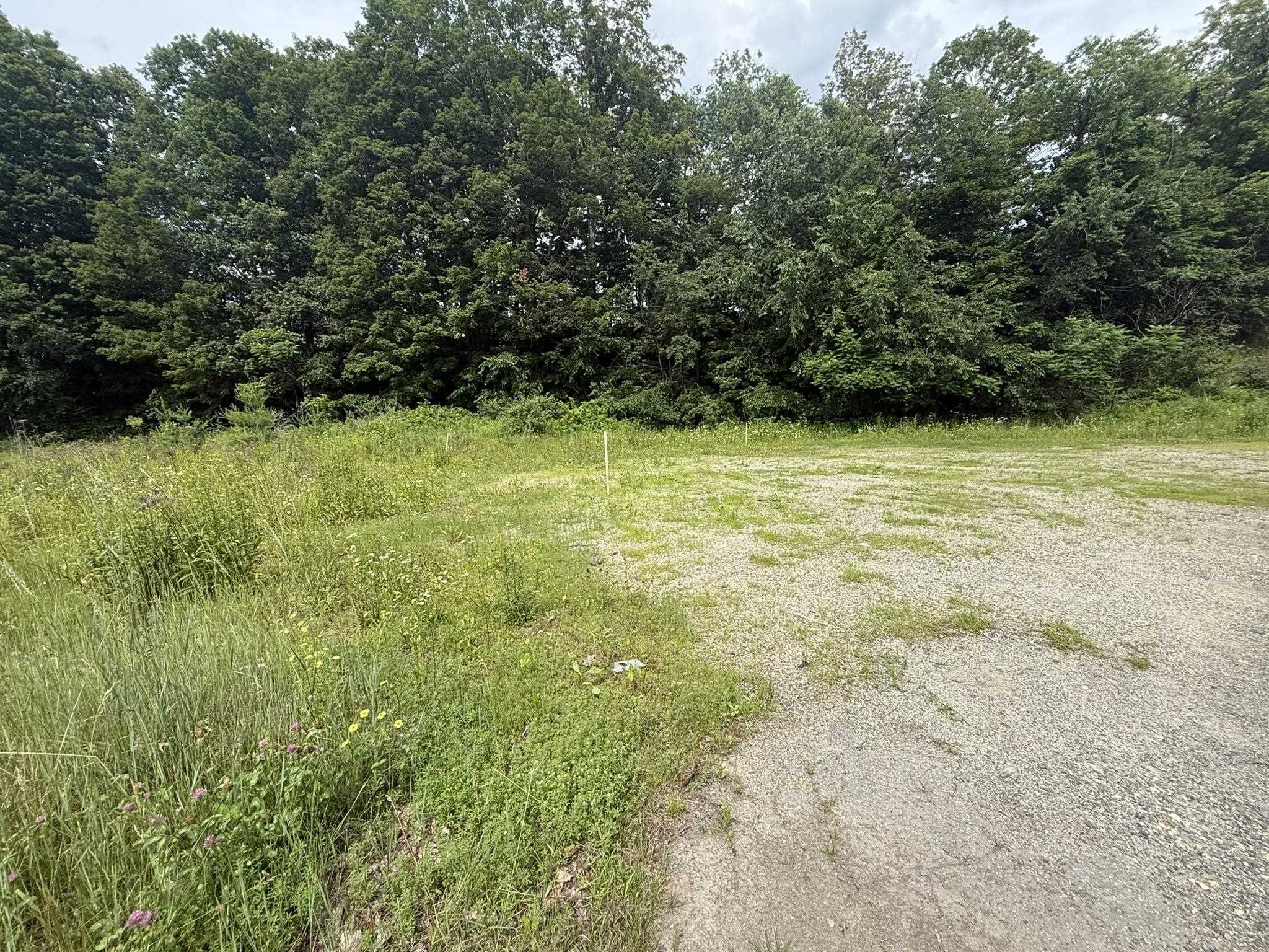 59 Lafayette St, Claremont, NH 03743