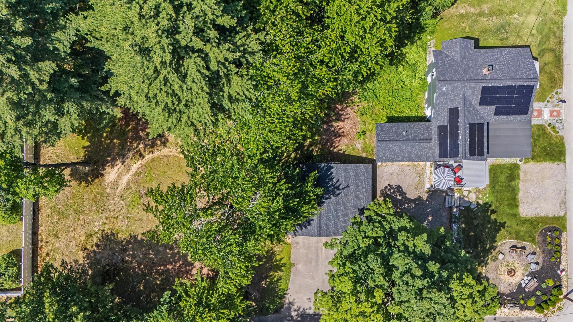 47 Oak St, Milford, NH 03055