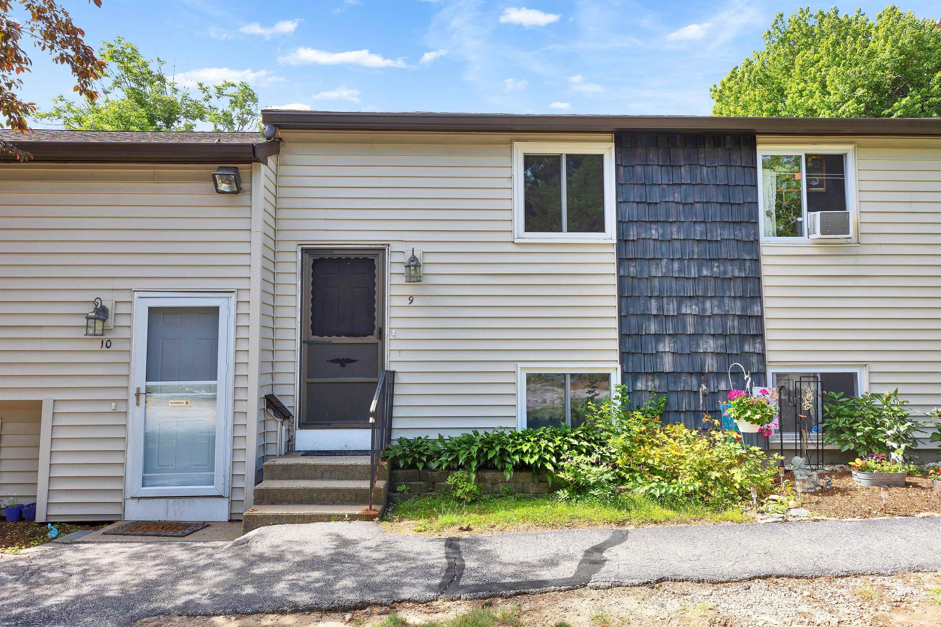 901 Mammoth Rd #9, Manchester, NH 03104