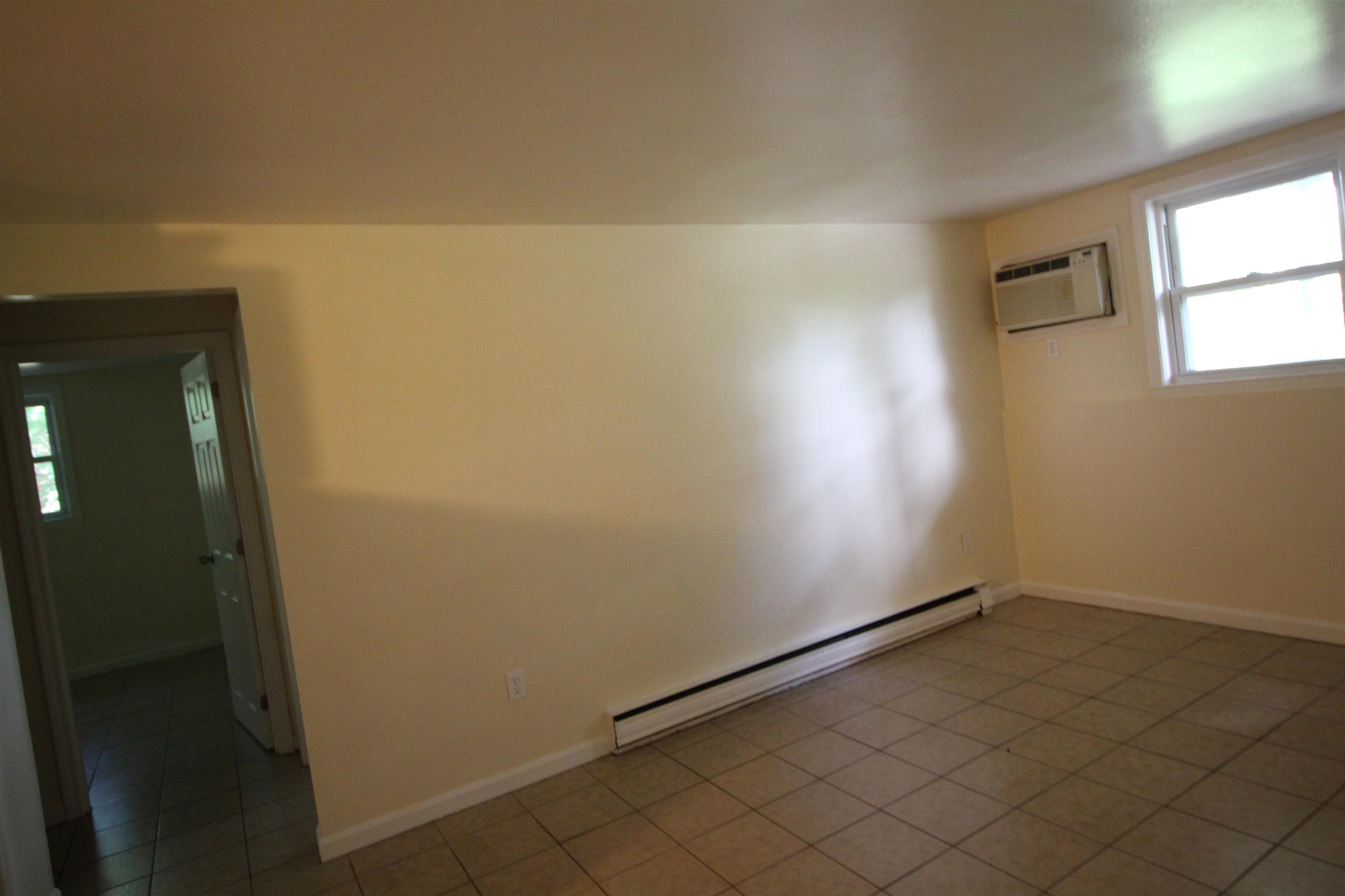 13 Charleston Avenue, Londonderry, NH photo 4
