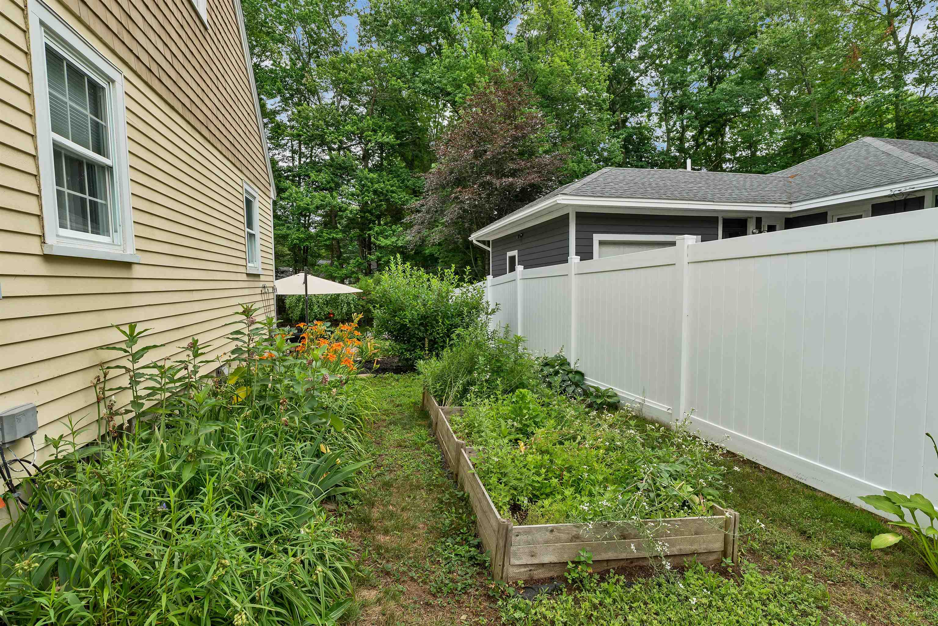 2007 Lafayette Rd, Portsmouth, NH 03801