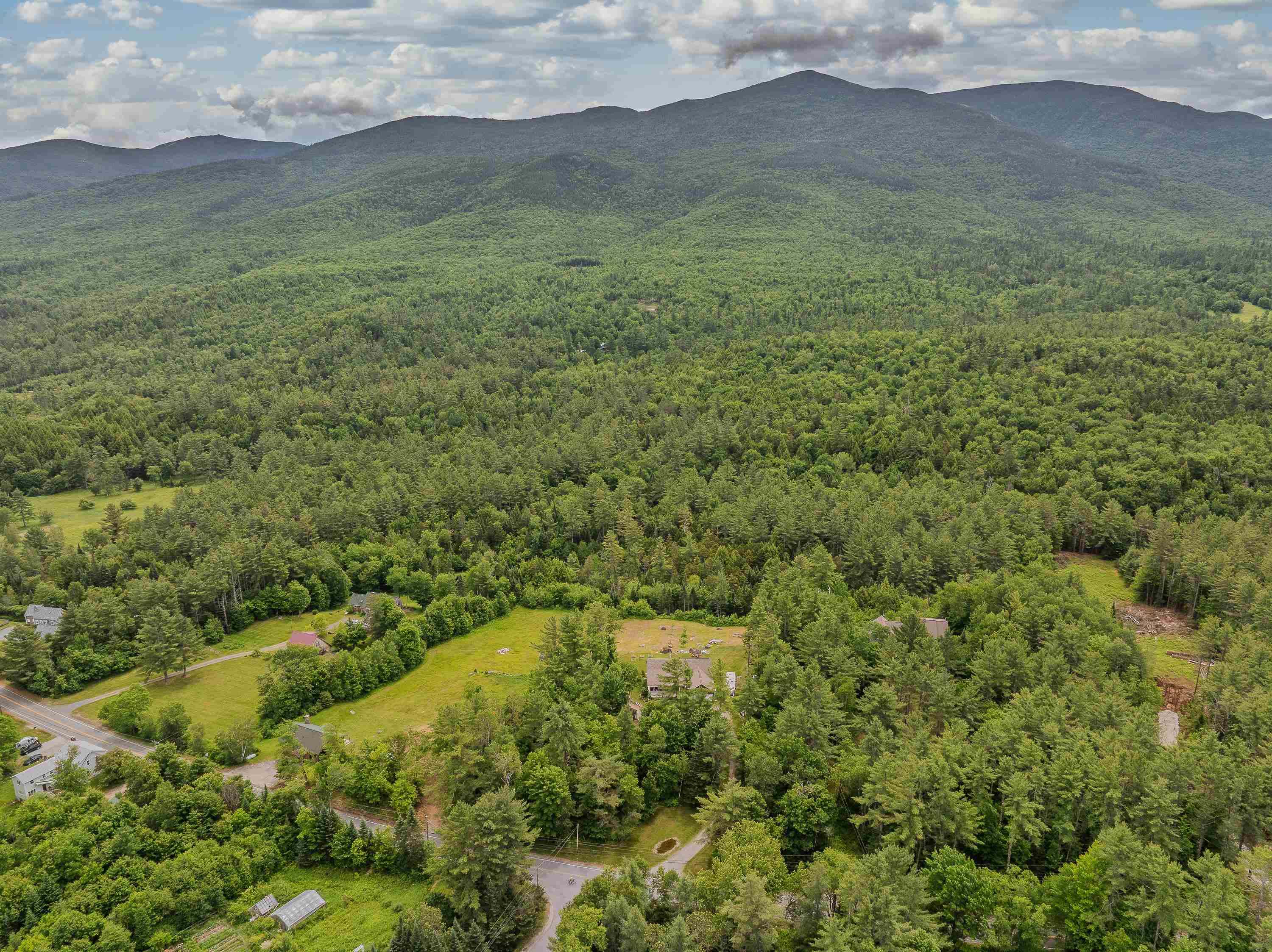 701 Easton Valley Rd, Easton, NH 03580
