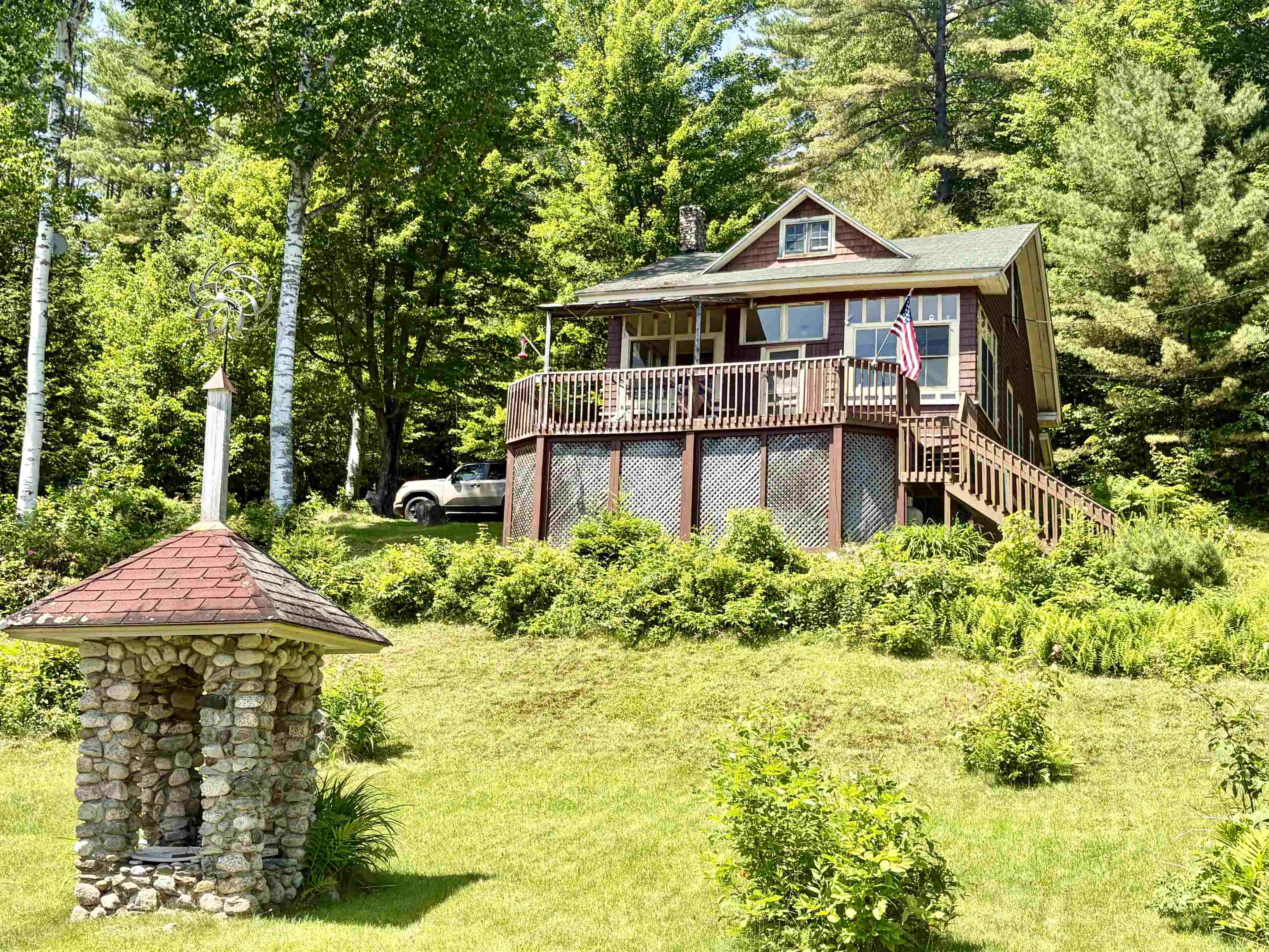263 Cedar Pond Dr, Milan, NH 03588