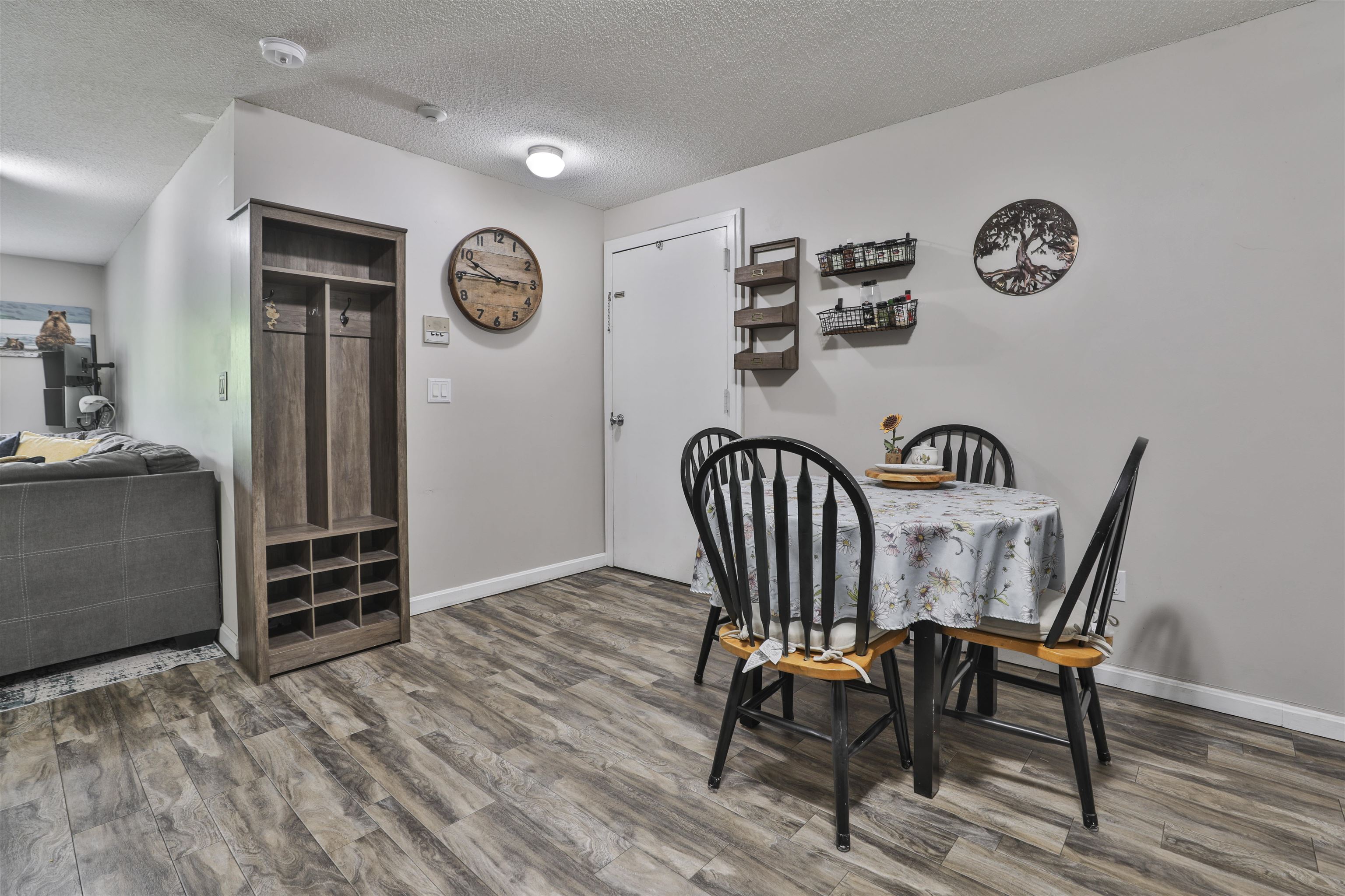 19-32 Kimberly Dr, Merrimack, NH 03054