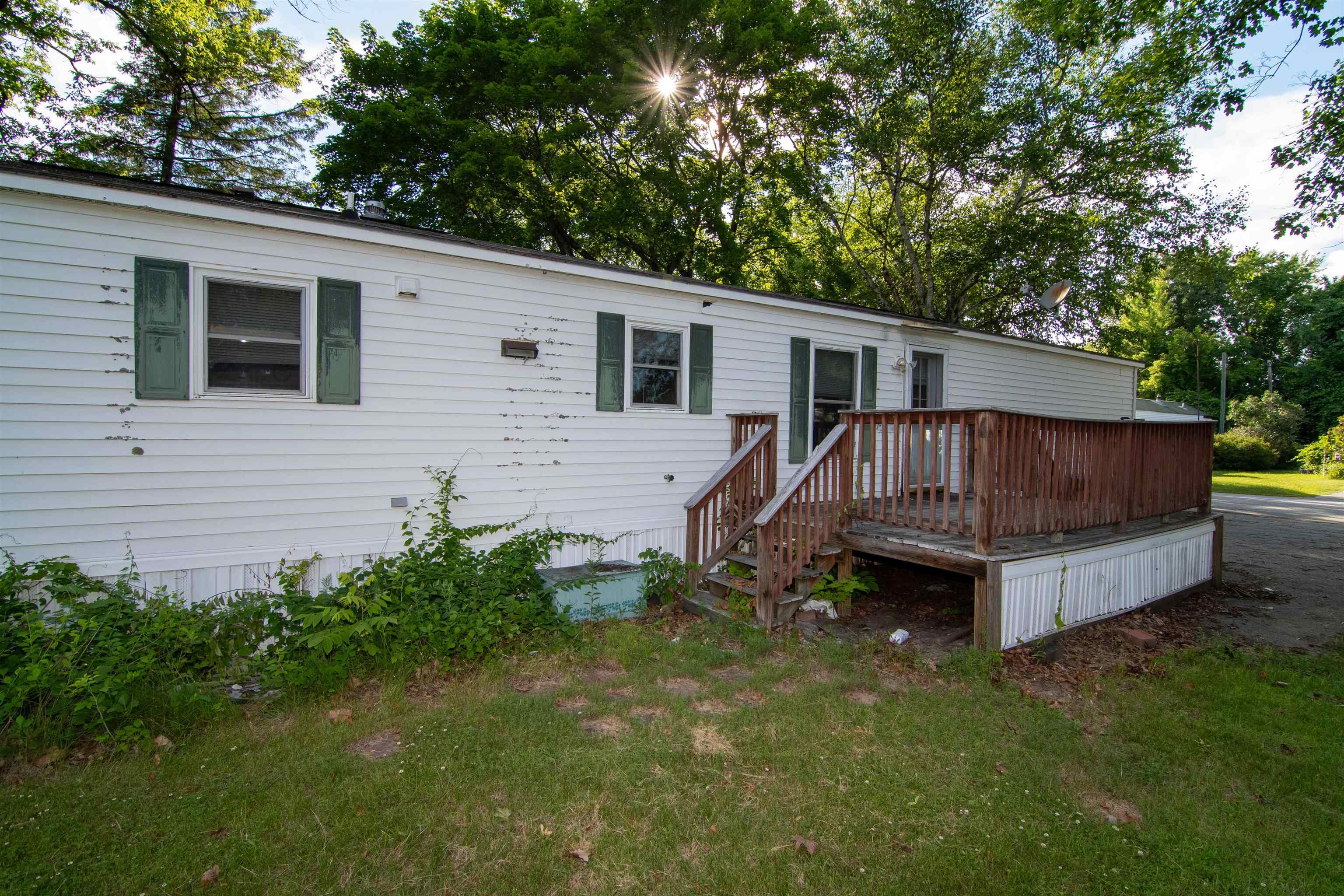 6 Longmeadow Dr, Concord, NH 03301