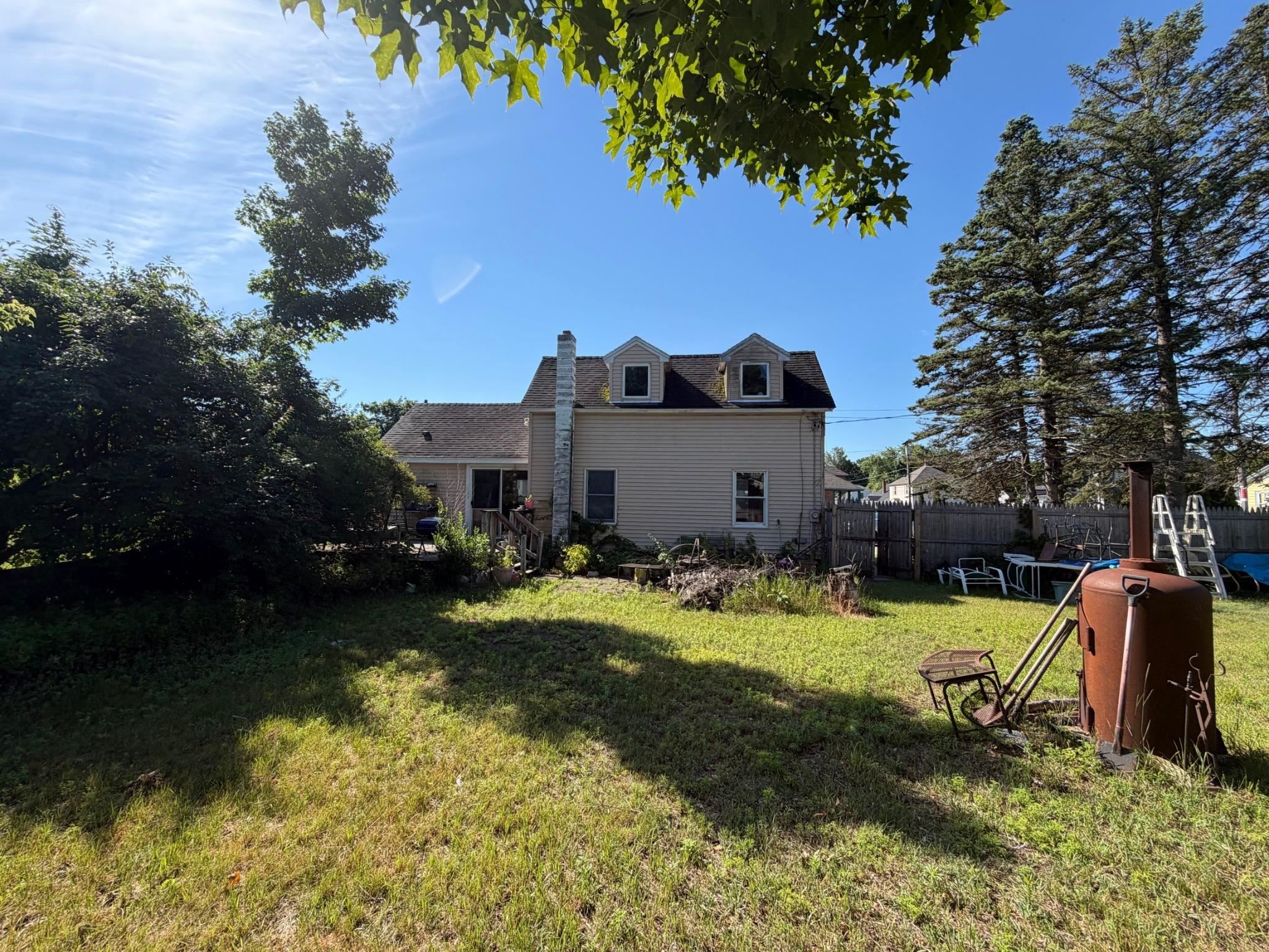 51 Nagle St, Nashua, NH 03060