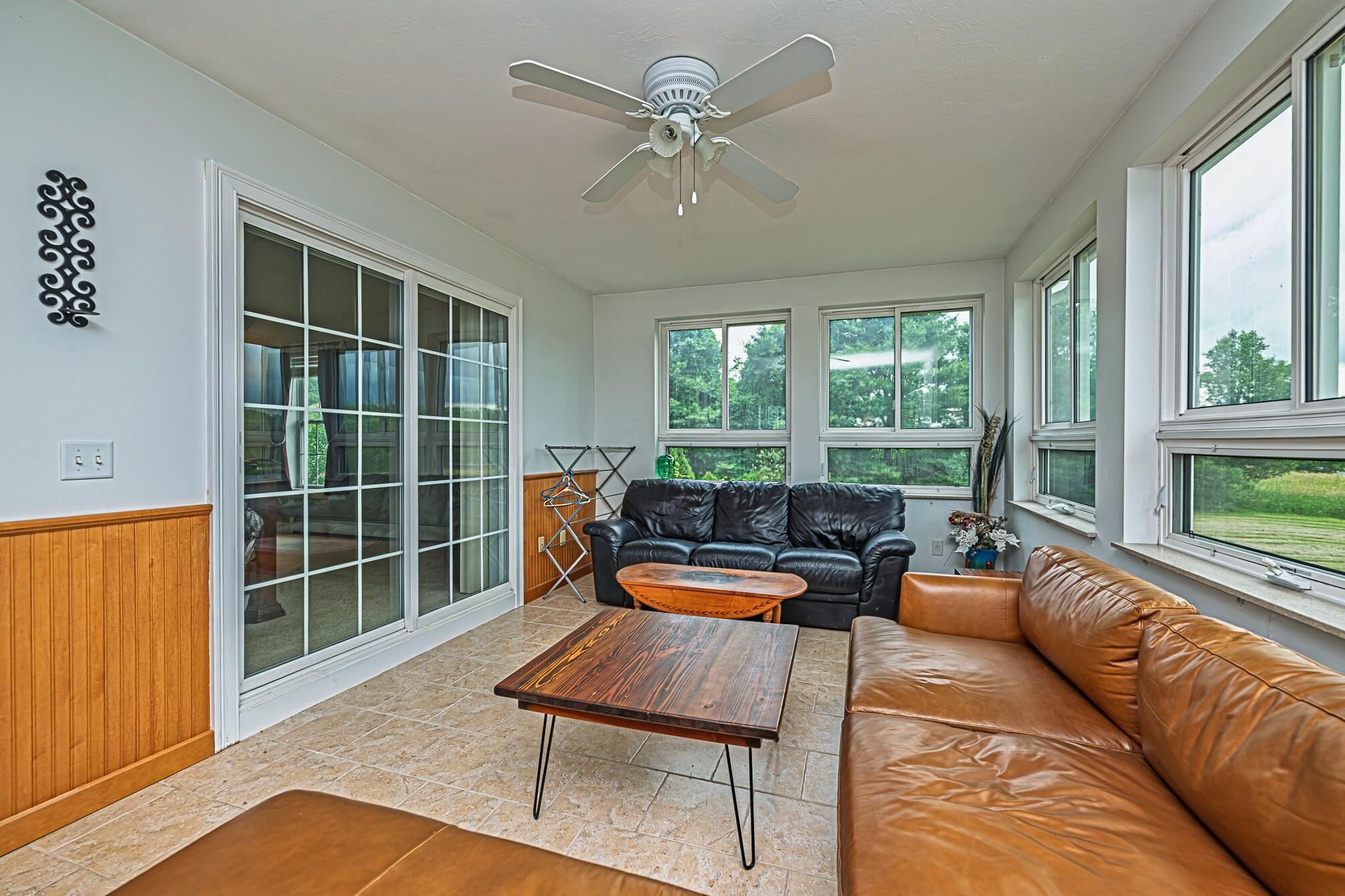 72 Tenney Rd, Sandown, NH 03873