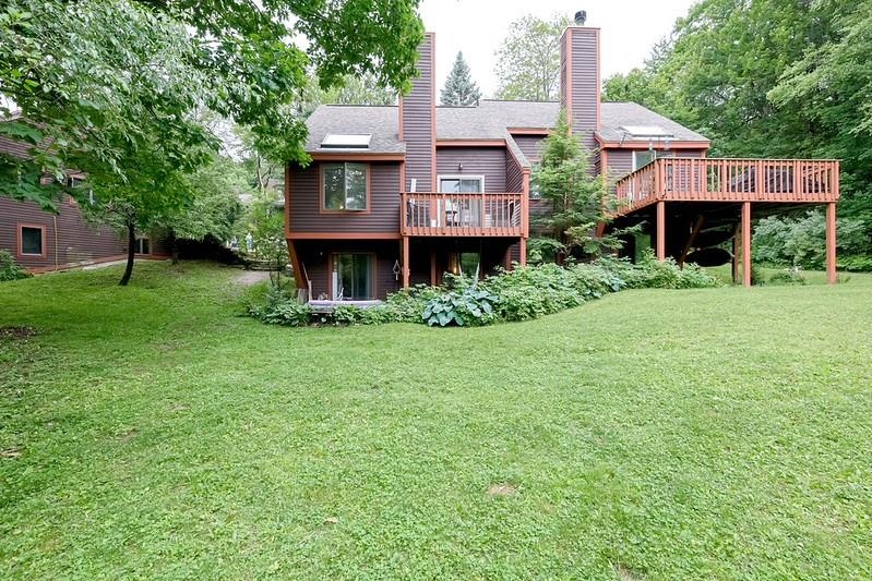 32 Mountainside Ln #B, Francestown, NH 03043