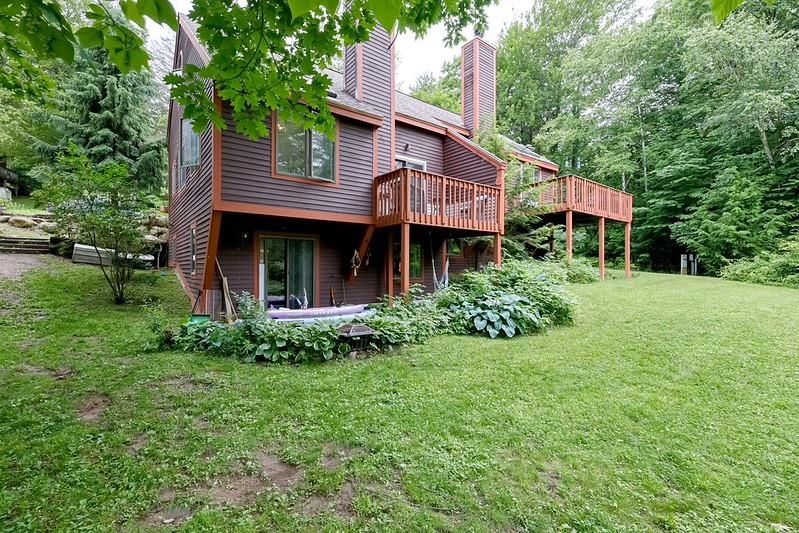 32 Mountainside Ln #B, Francestown, NH 03043