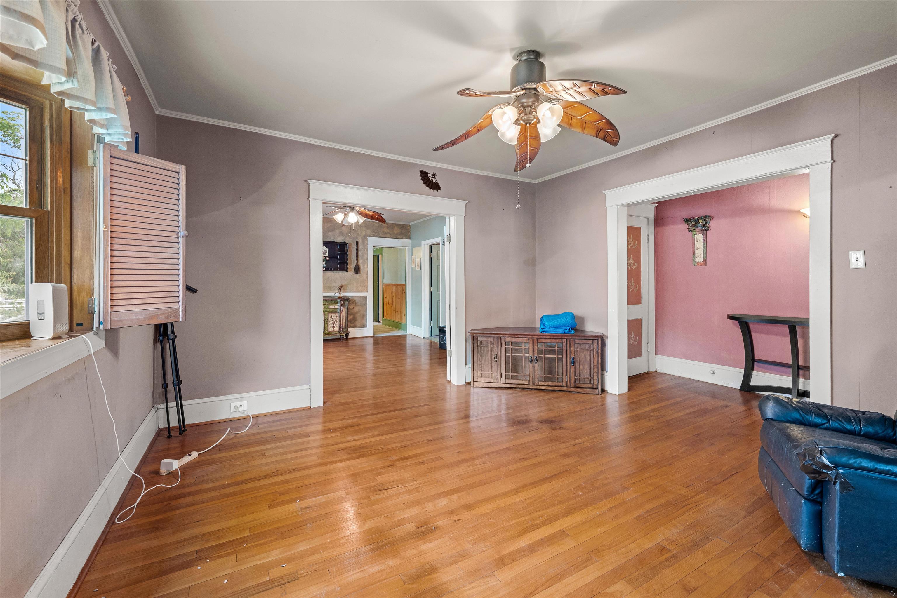 852 Beech St, Manchester, NH 03104