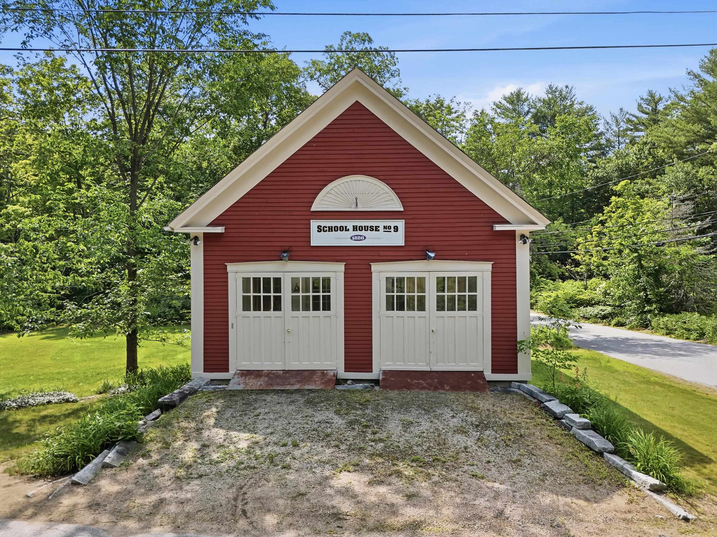 60 Old Deerfield Rd, Candia, NH 03034
