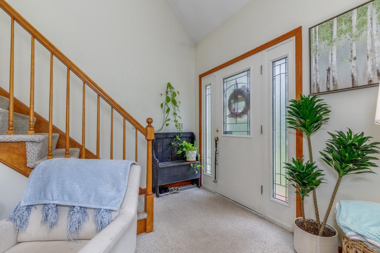 76 Hampstead Rd, Danville, NH 03819
