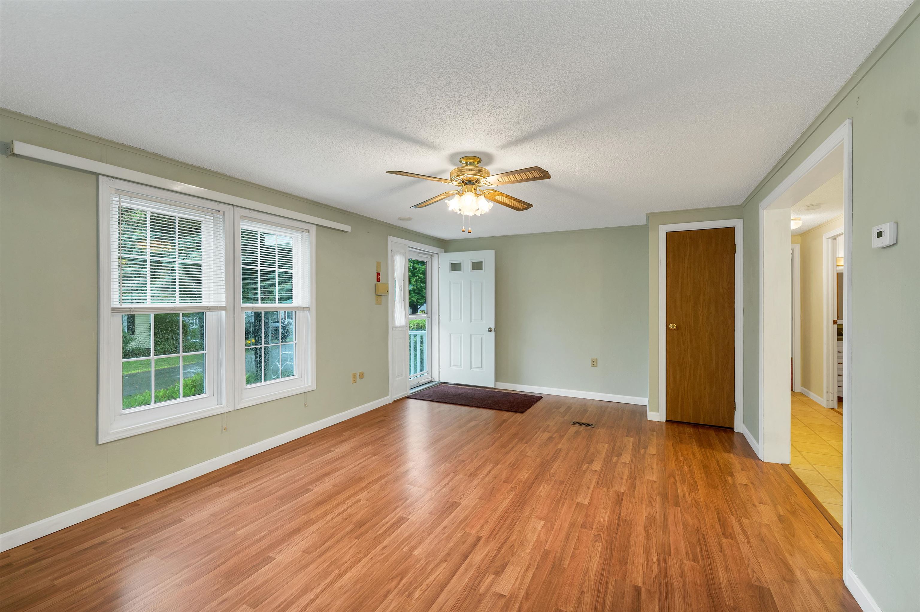 40 Hamlin Ct, Laconia, NH 03246