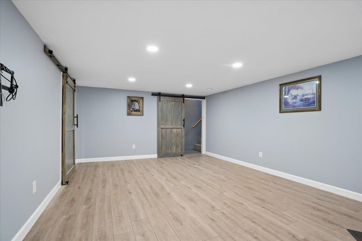 28 Pasture Ln, Nashua, NH 03062