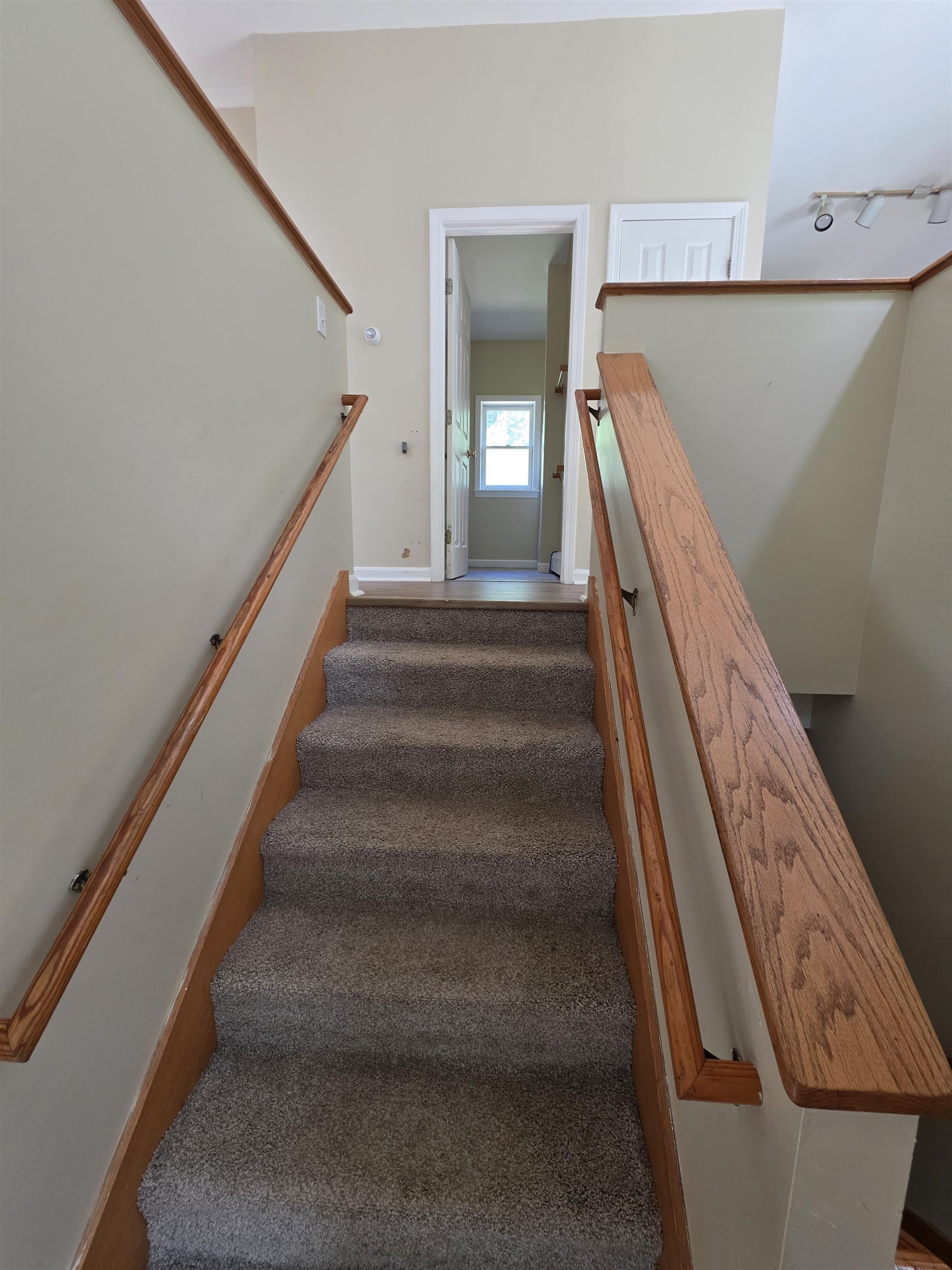1890 Franklin Pierce Highway, Barrington, NH photo 3