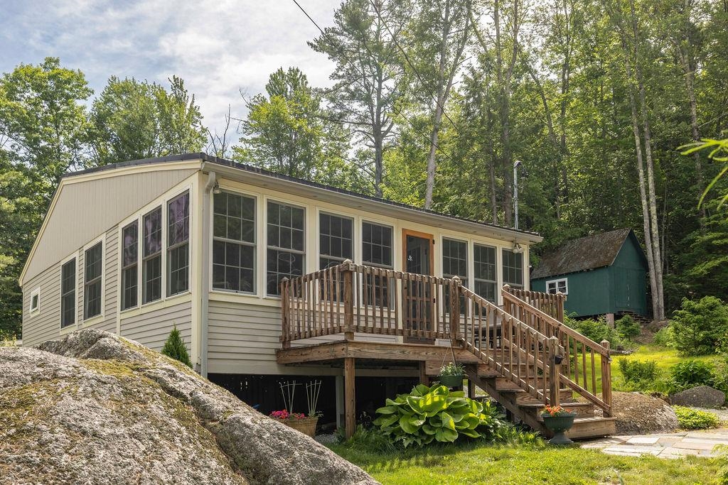 96 Mountainside Dr, Antrim, NH 03440