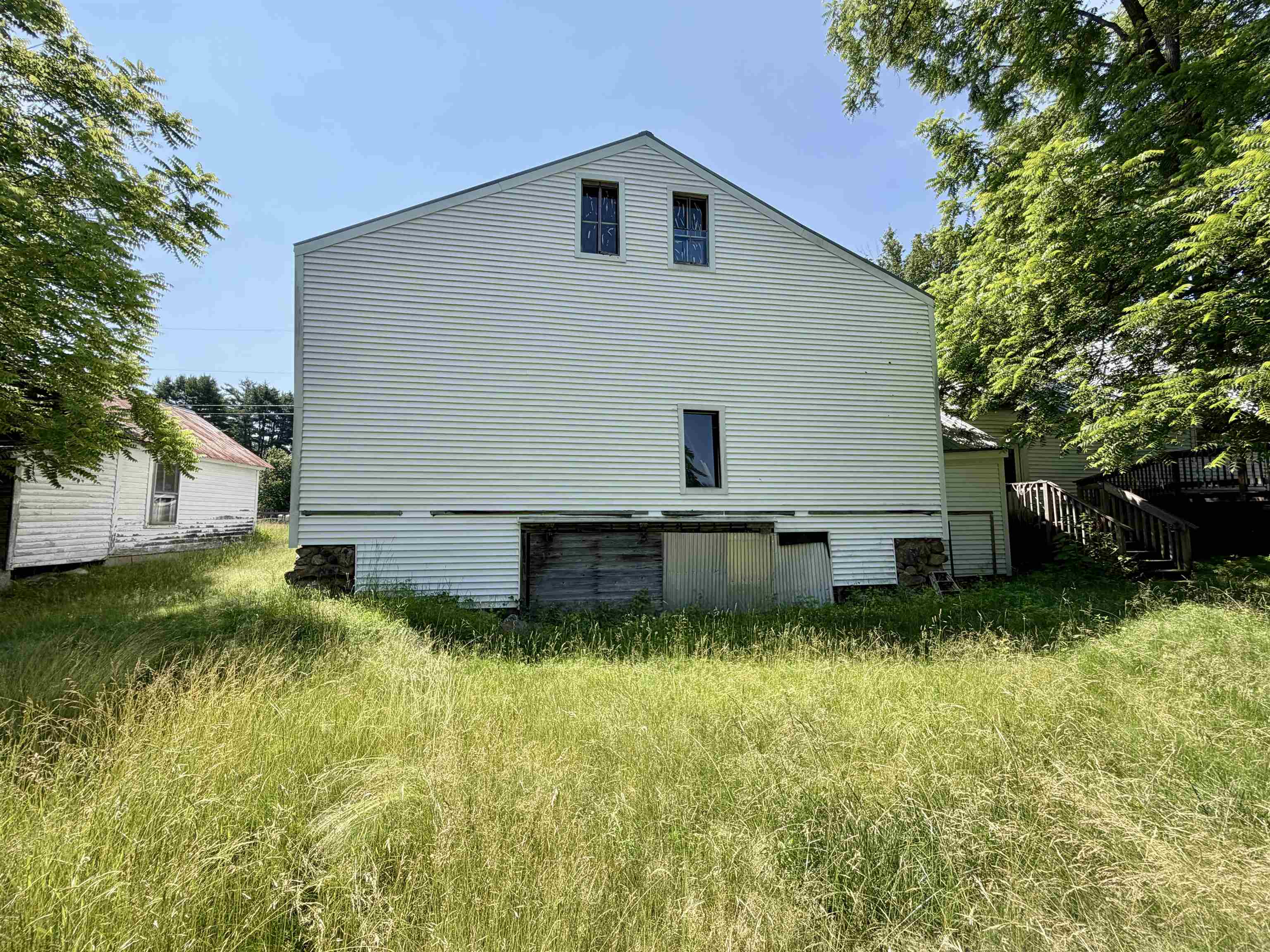 150 School St, Effingham, NH 03882