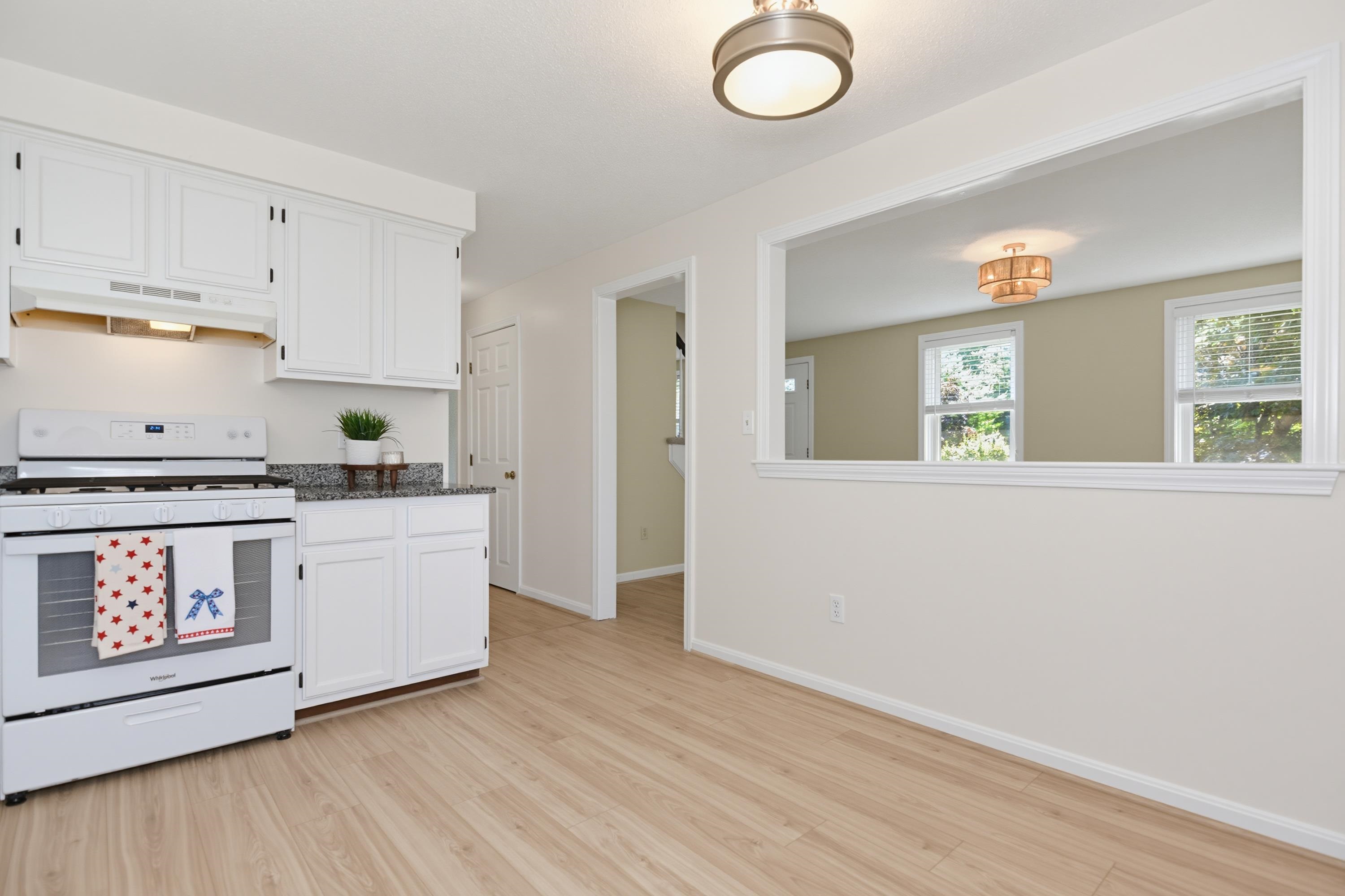 24 Killian Dr, Nashua, NH 03062
