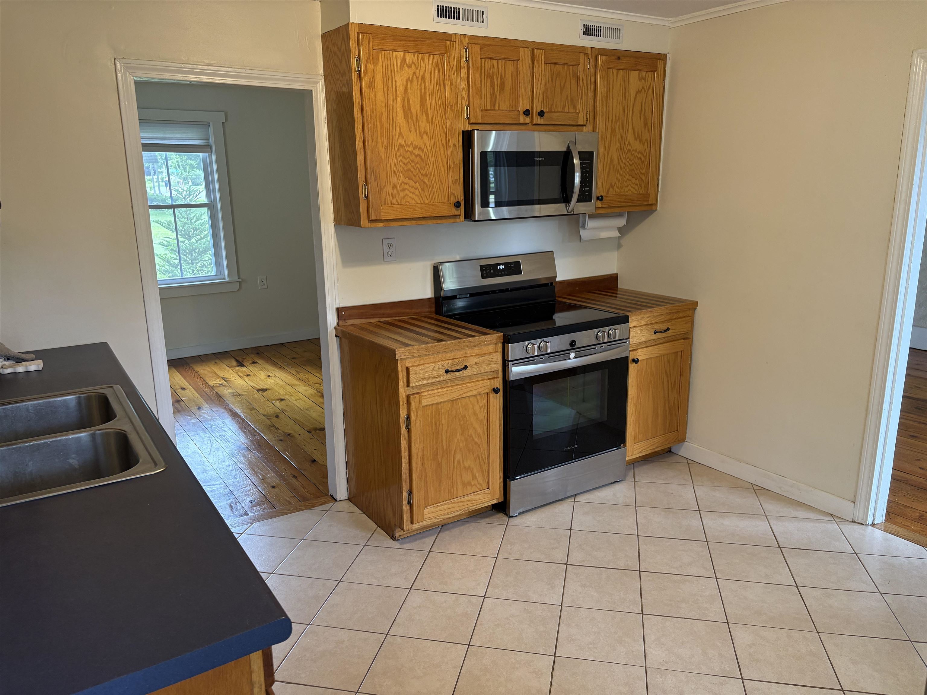 89 Arlington Ave, Keene, NH 03431