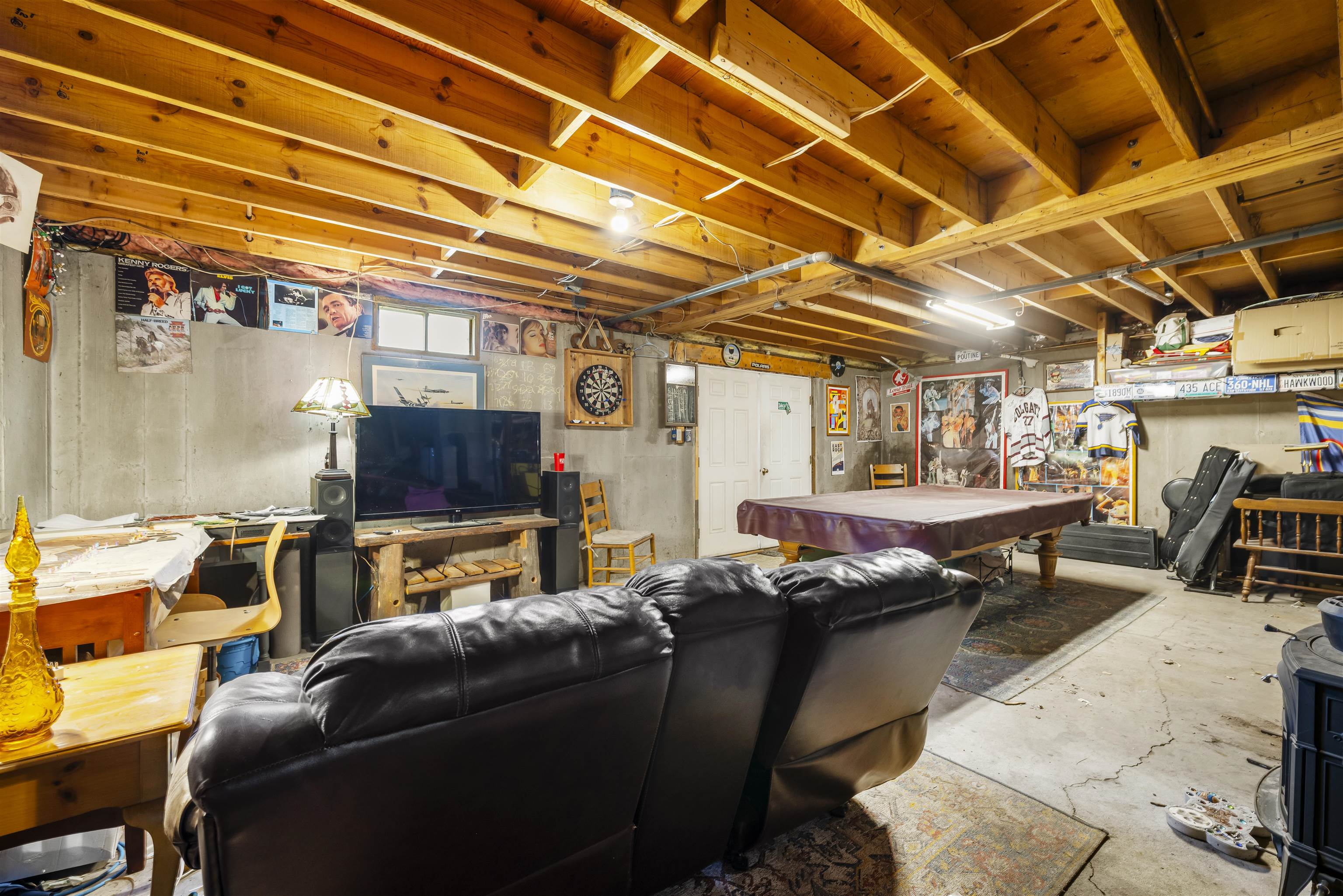 192 Cates Hill Rd, Berlin, NH 03570