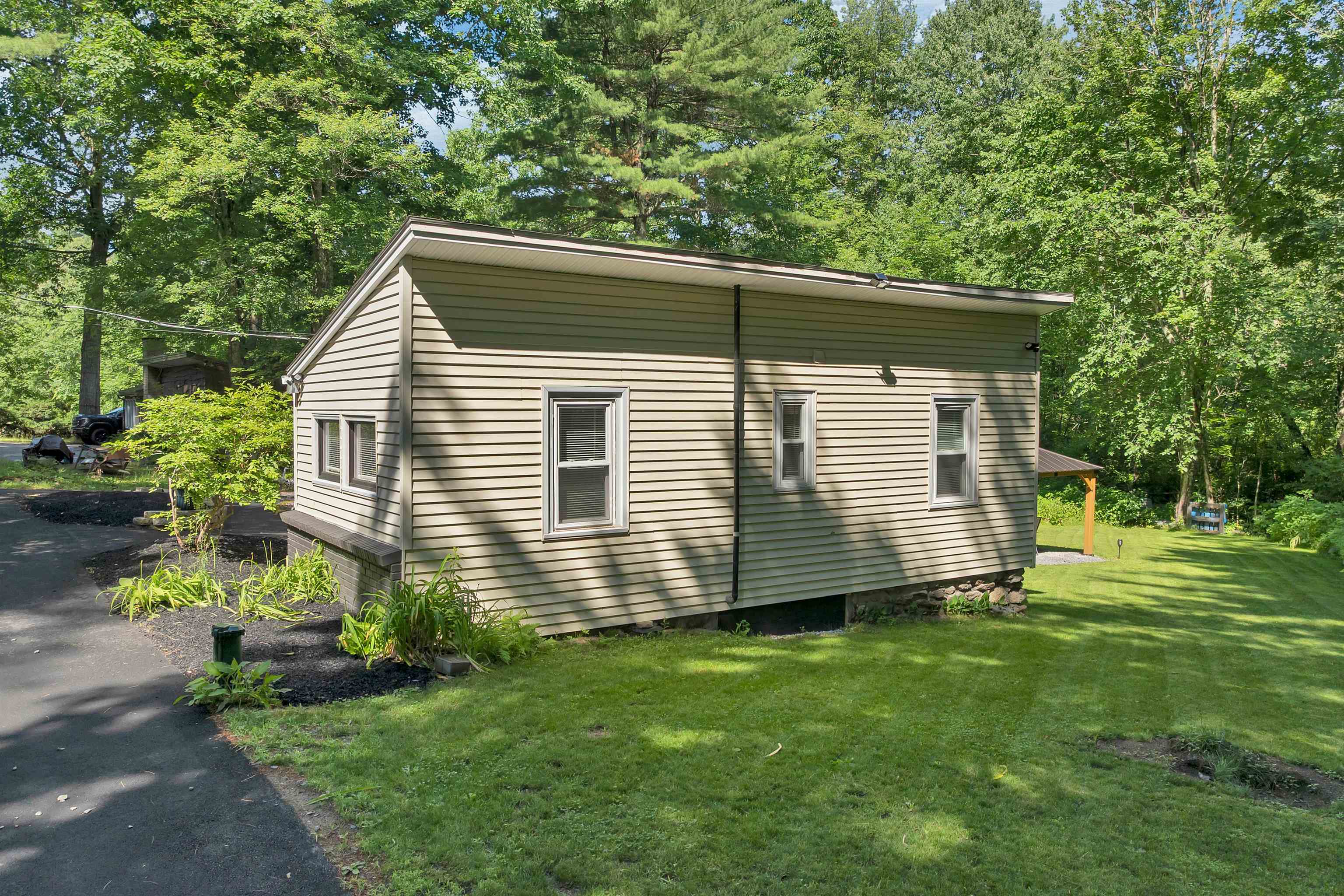 31 Ministerial Rd, Windham, NH 03087-1921