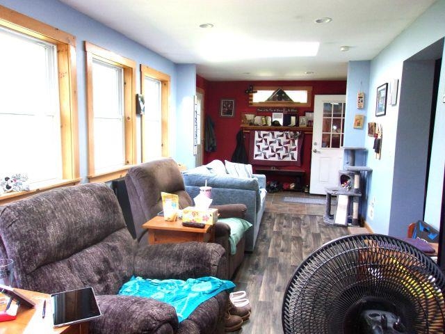 421 Bradley Hill Rd, Benton, NH 03785