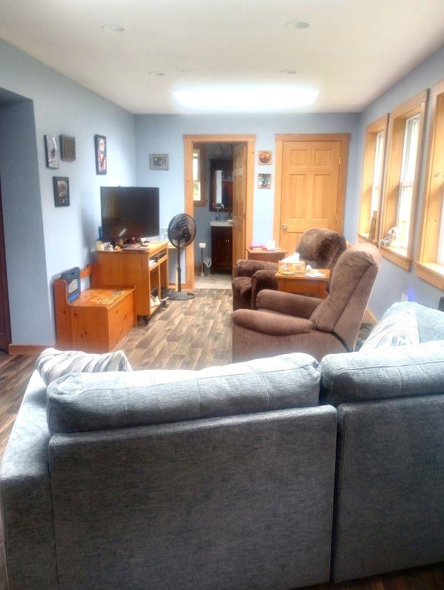 421 Bradley Hill Rd, Benton, NH 03785