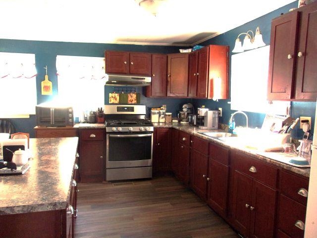 421 Bradley Hill Rd, Benton, NH 03785