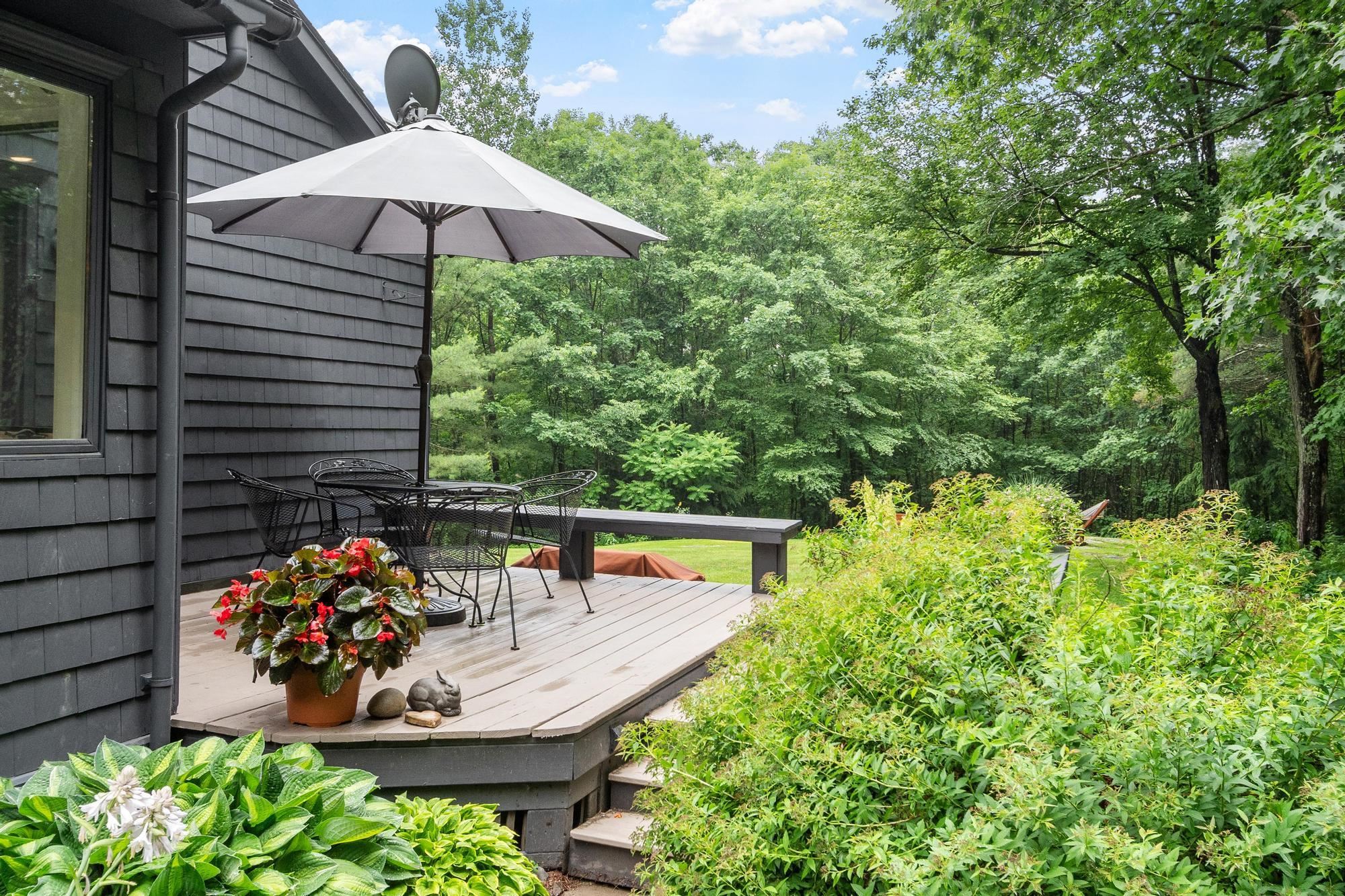 29 Carpenter Hill Rd, Walpole, NH 03608