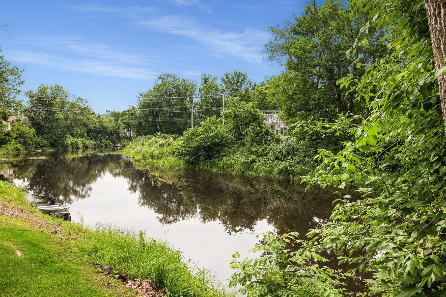 30 River St, Exeter, NH 03833