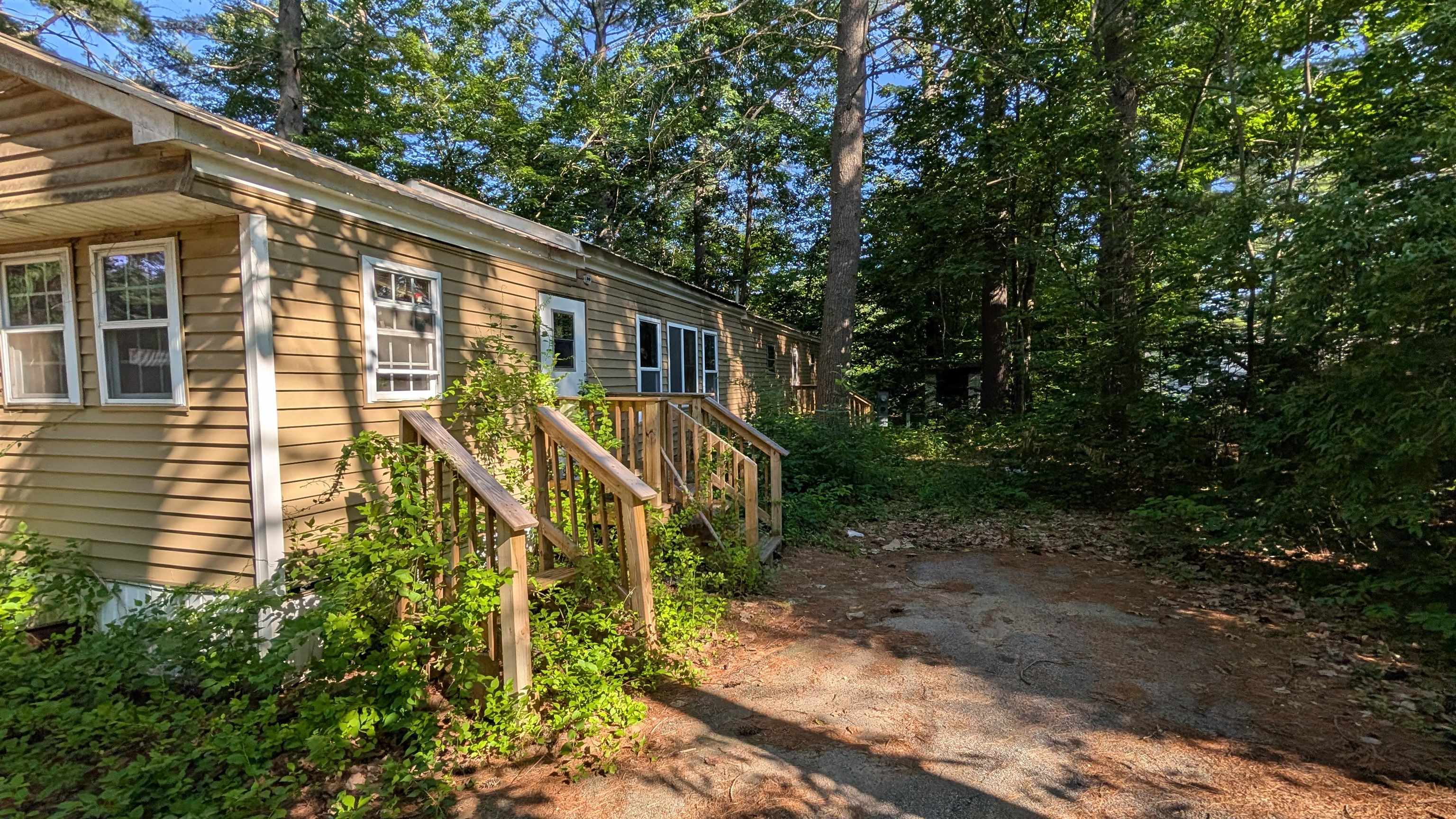 8 Hubbard Rd, Deering, NH 03244