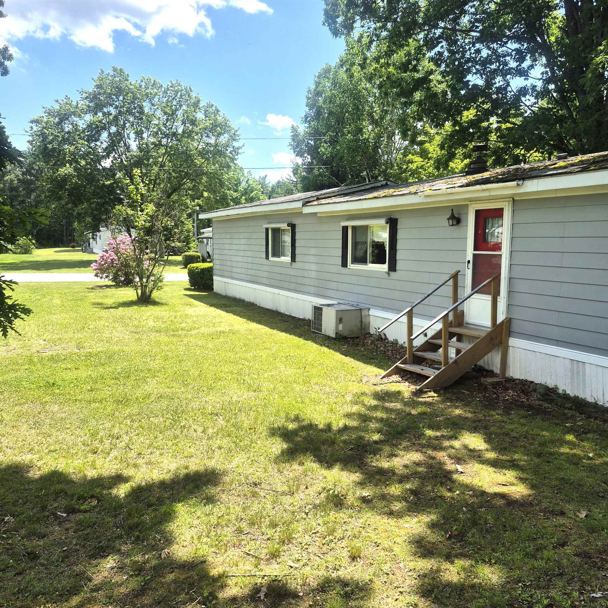 11 Angela Pl #11, Claremont, NH 03743