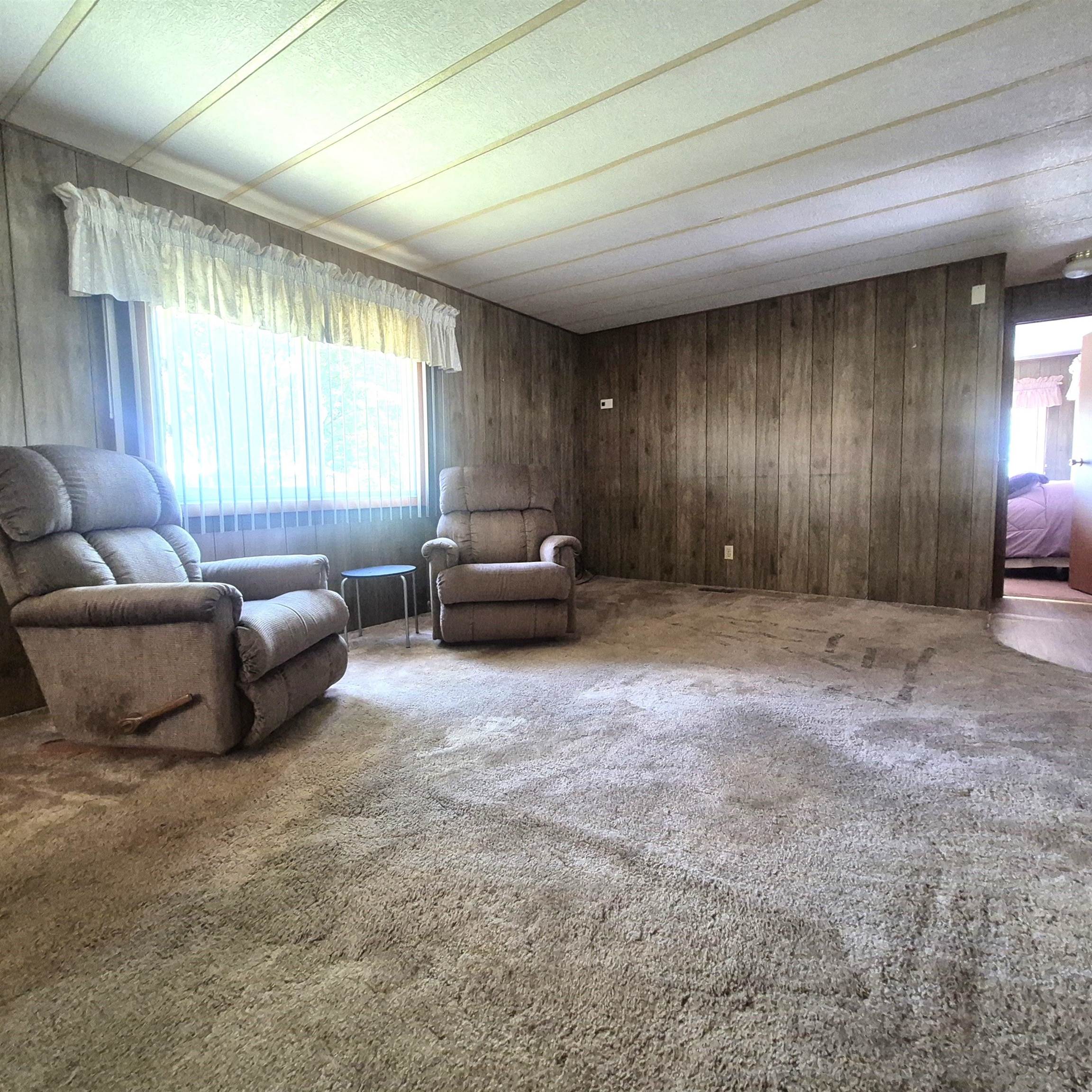 Living room 25651315