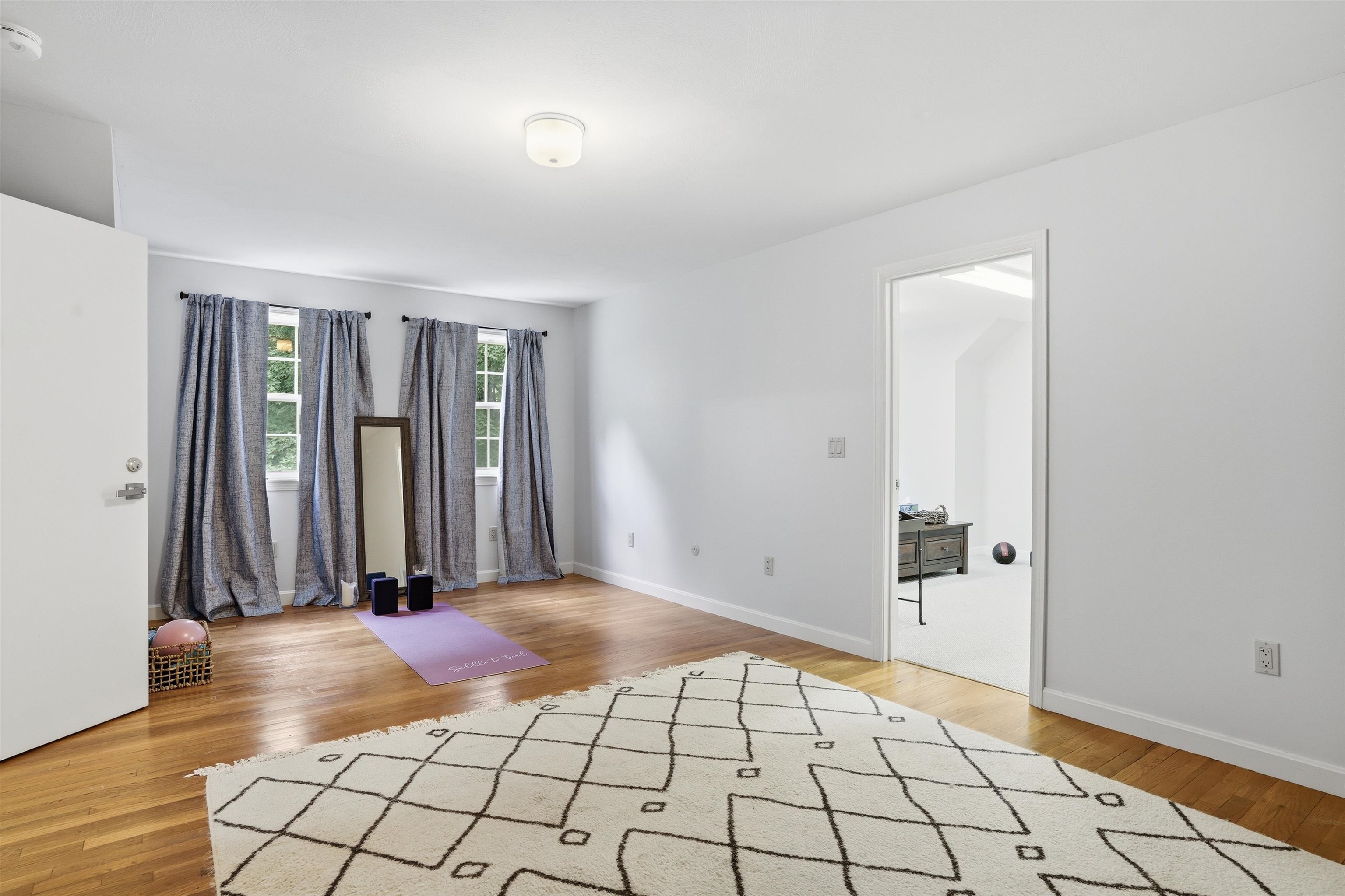1 Chandler Rd, Bedford, NH 03110