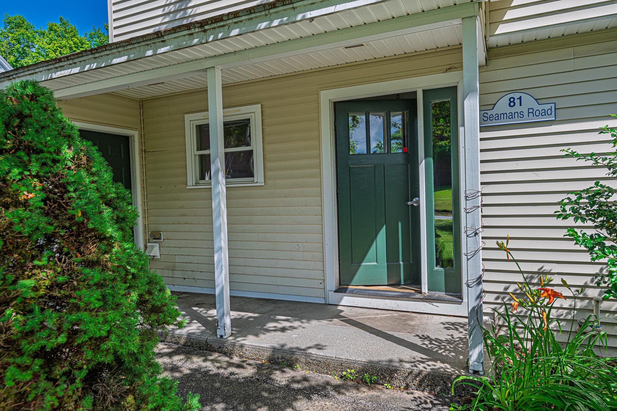 81 Seamans Rd, New London, NH 03257