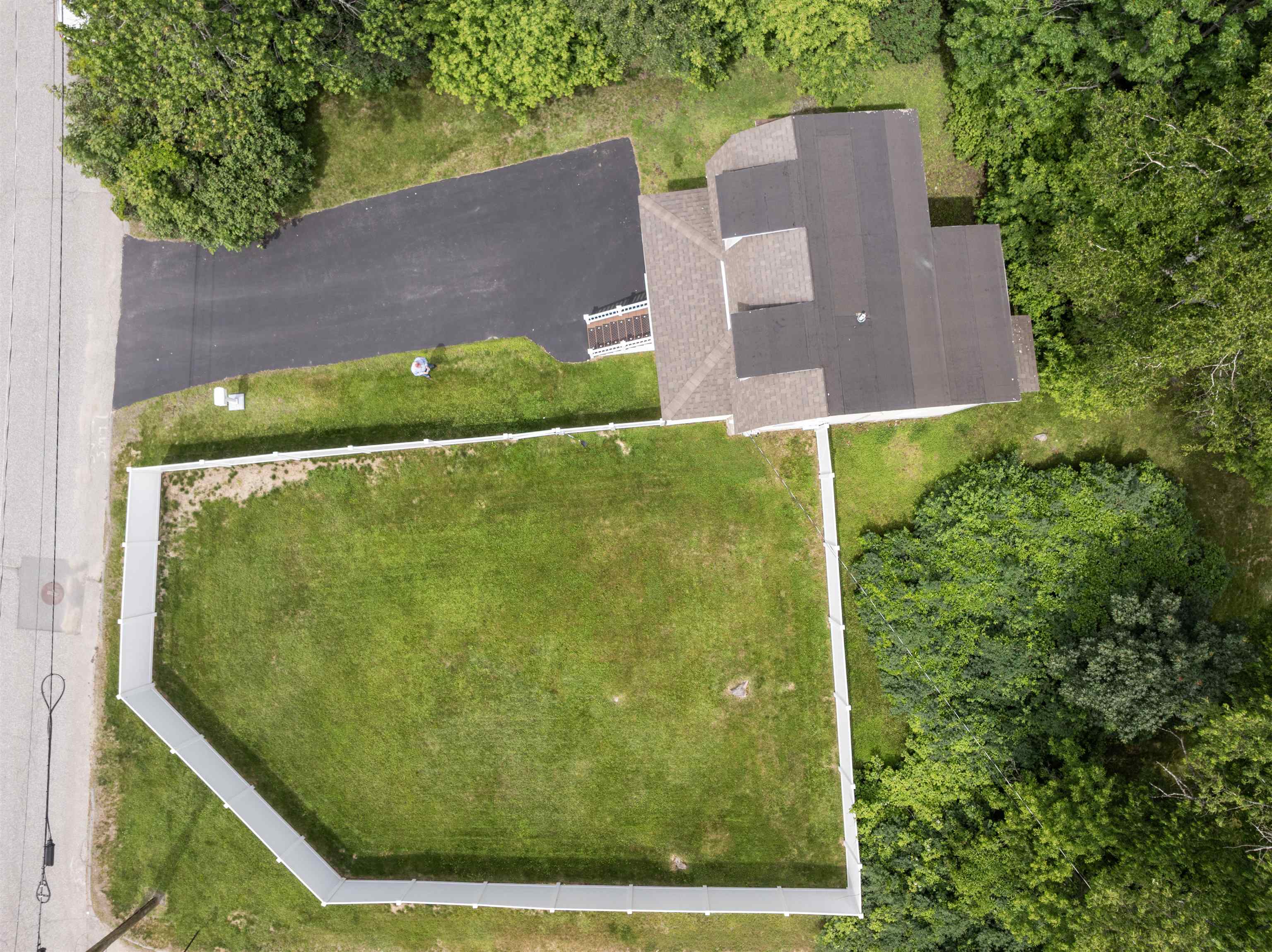 74 Maynesboro St, Berlin, NH 03570