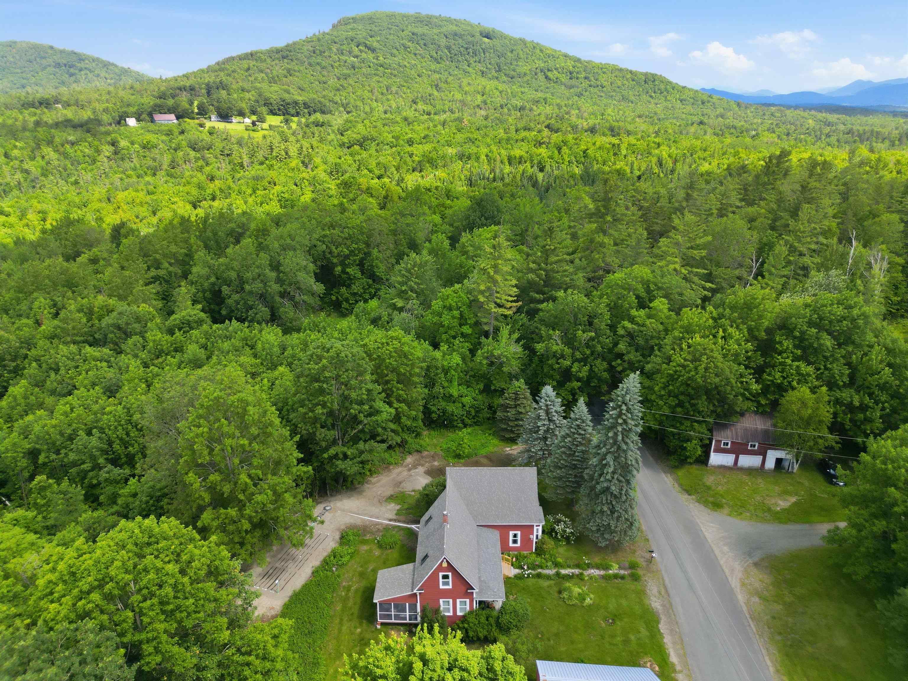 557 Old East Rd, Whitefield, NH 03598