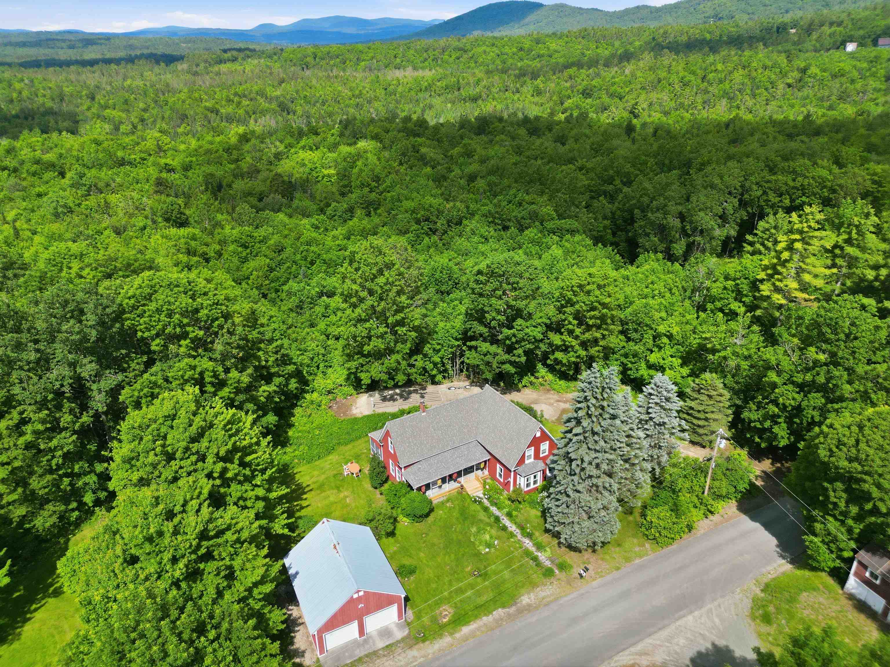 557 Old East Rd, Whitefield, NH 03598