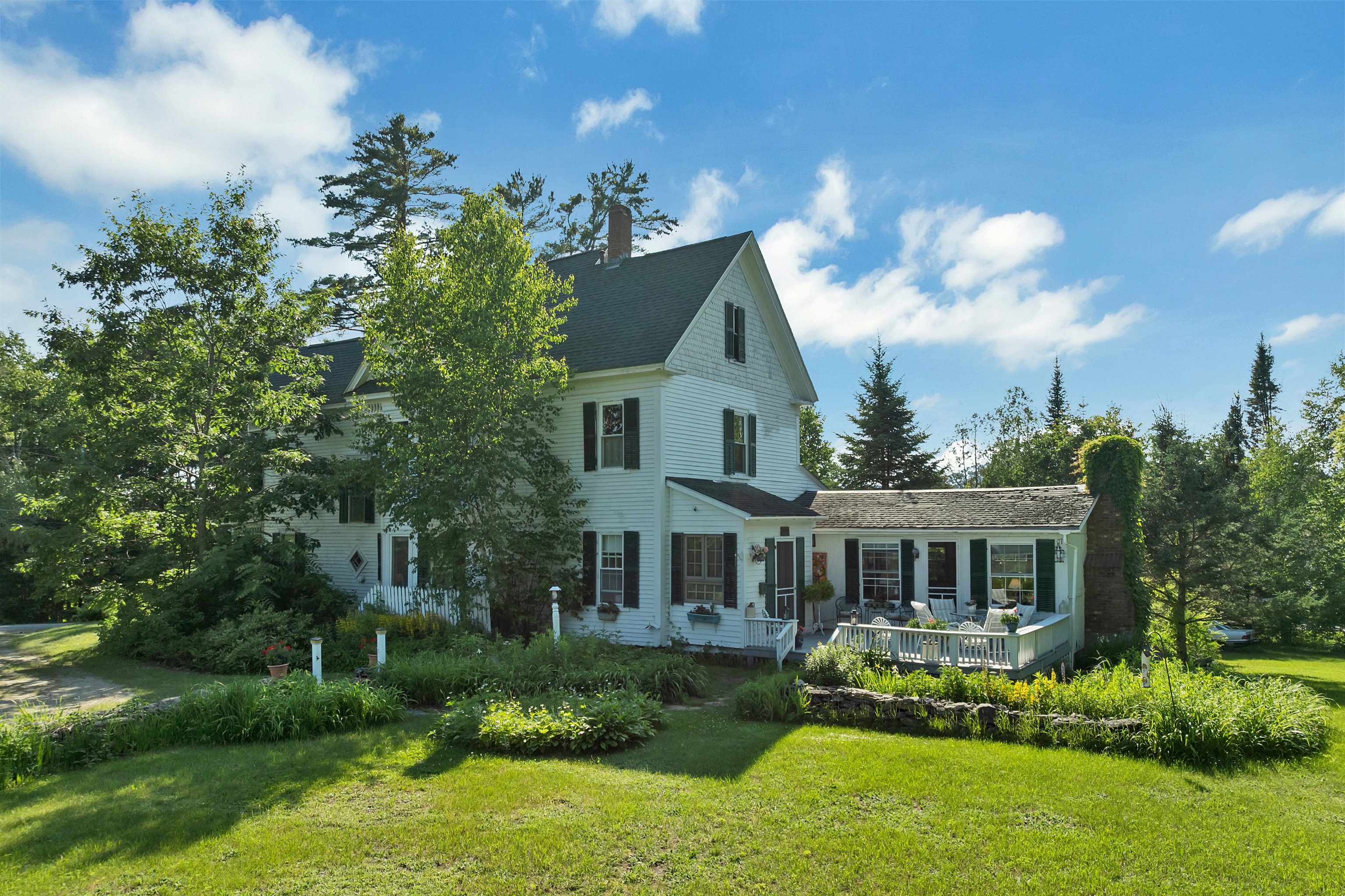 23 Park St, Whitefield, NH 03598