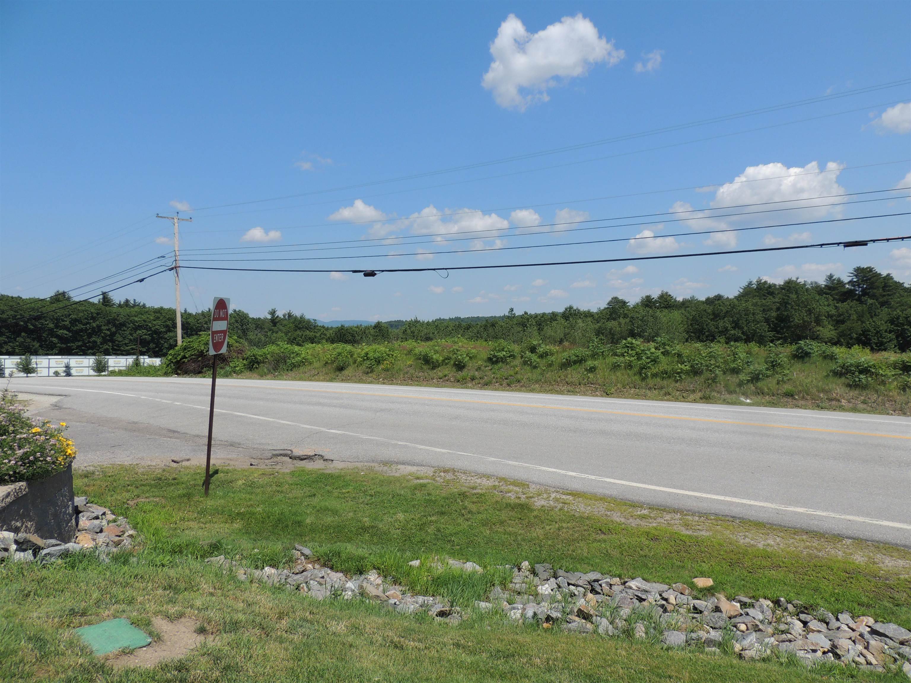 355 Laconia Rd, Tilton, NH 03276