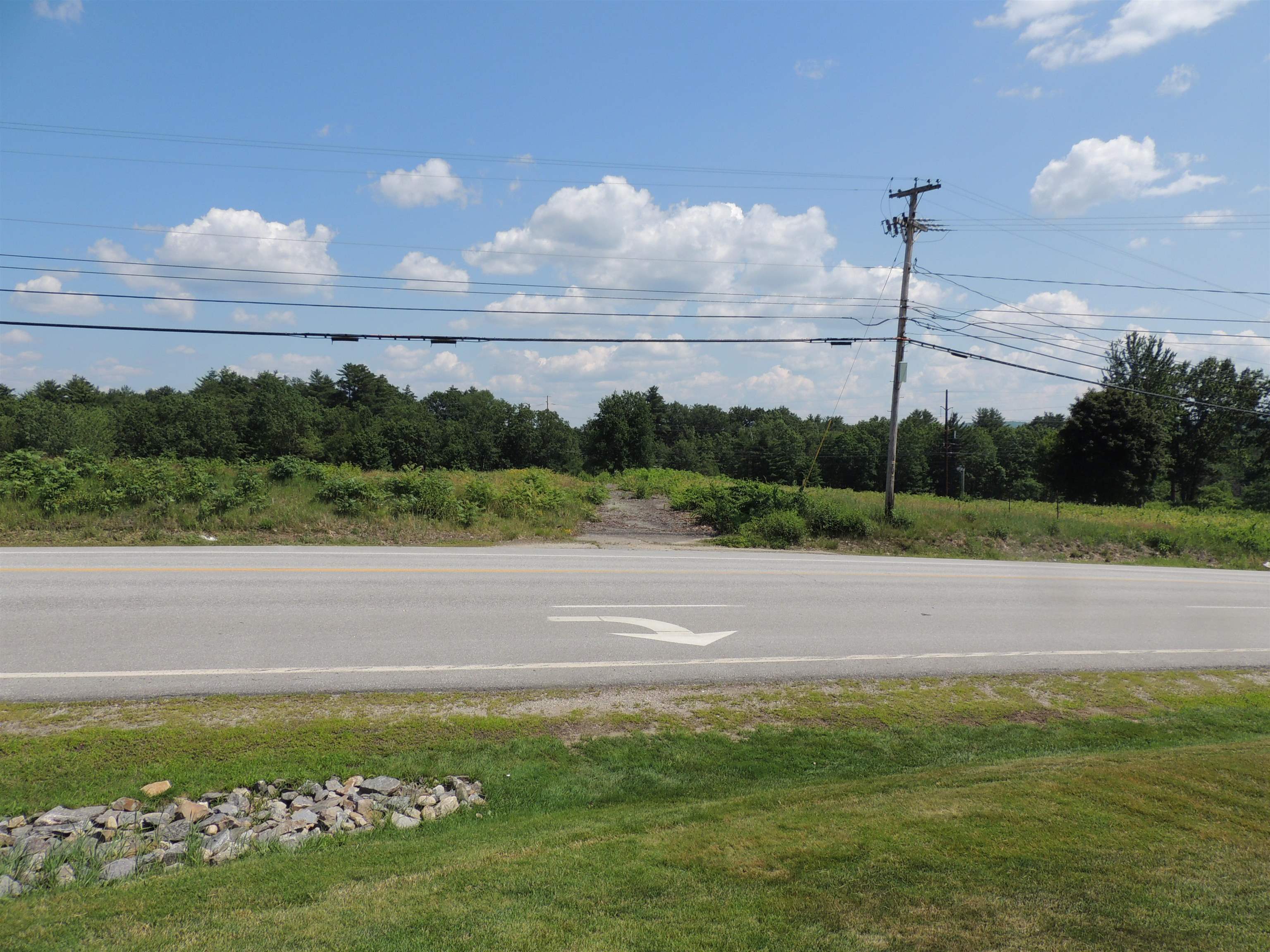355 Laconia Rd, Tilton, NH 03276