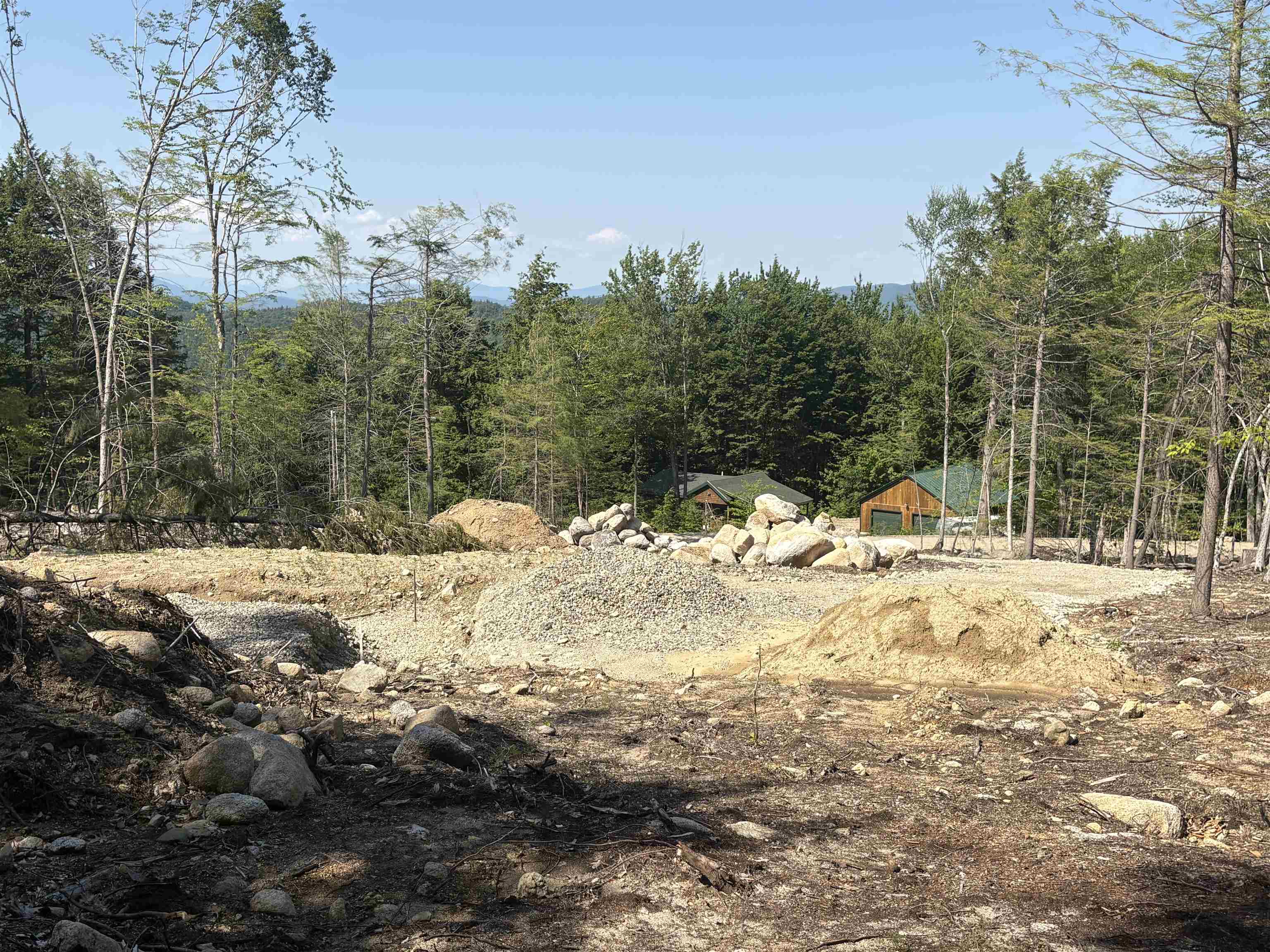 6 Sugarloaf Dr, Ossipee, NH 03814