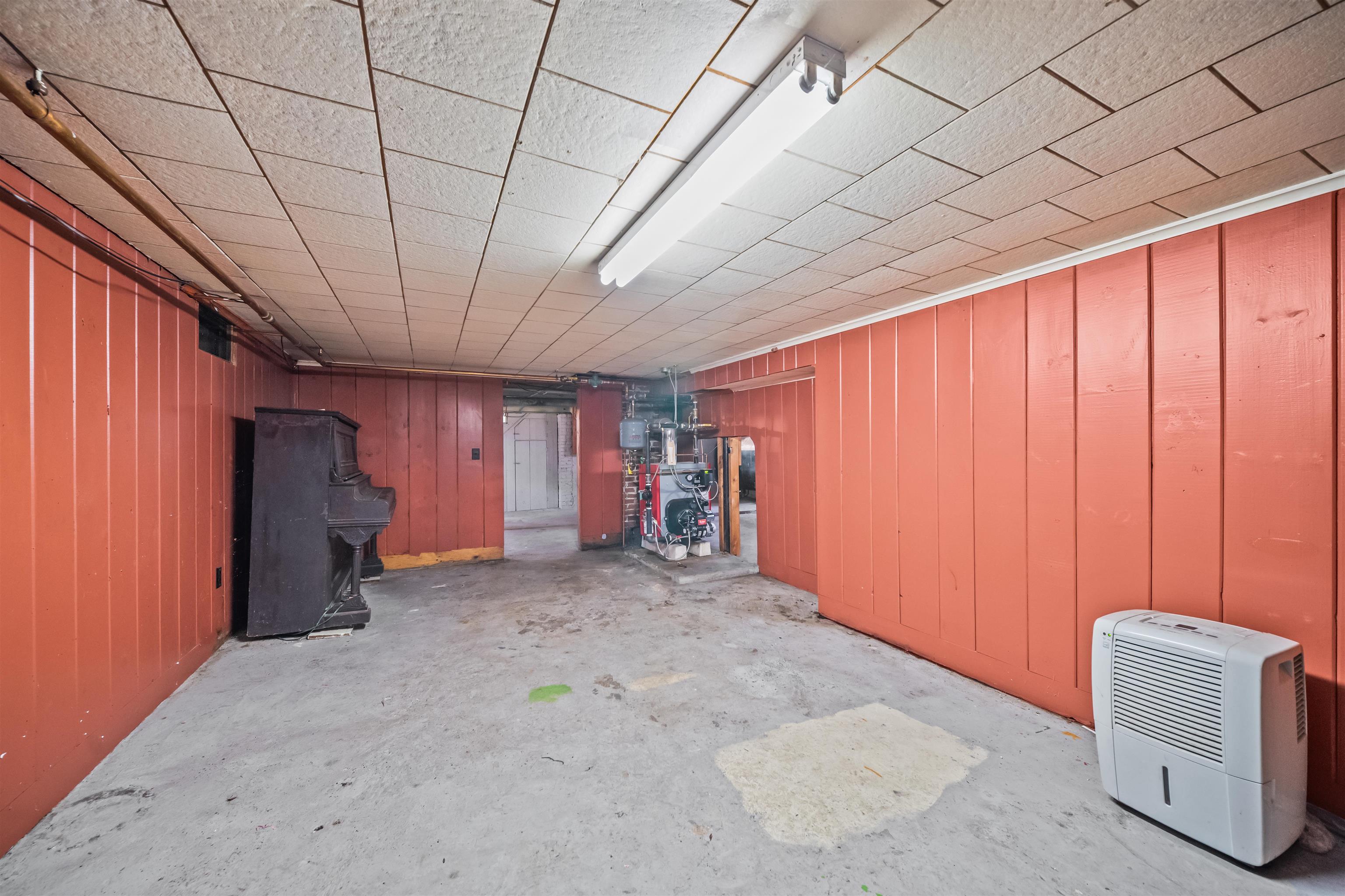 77 Highland St, Laconia, NH 03246