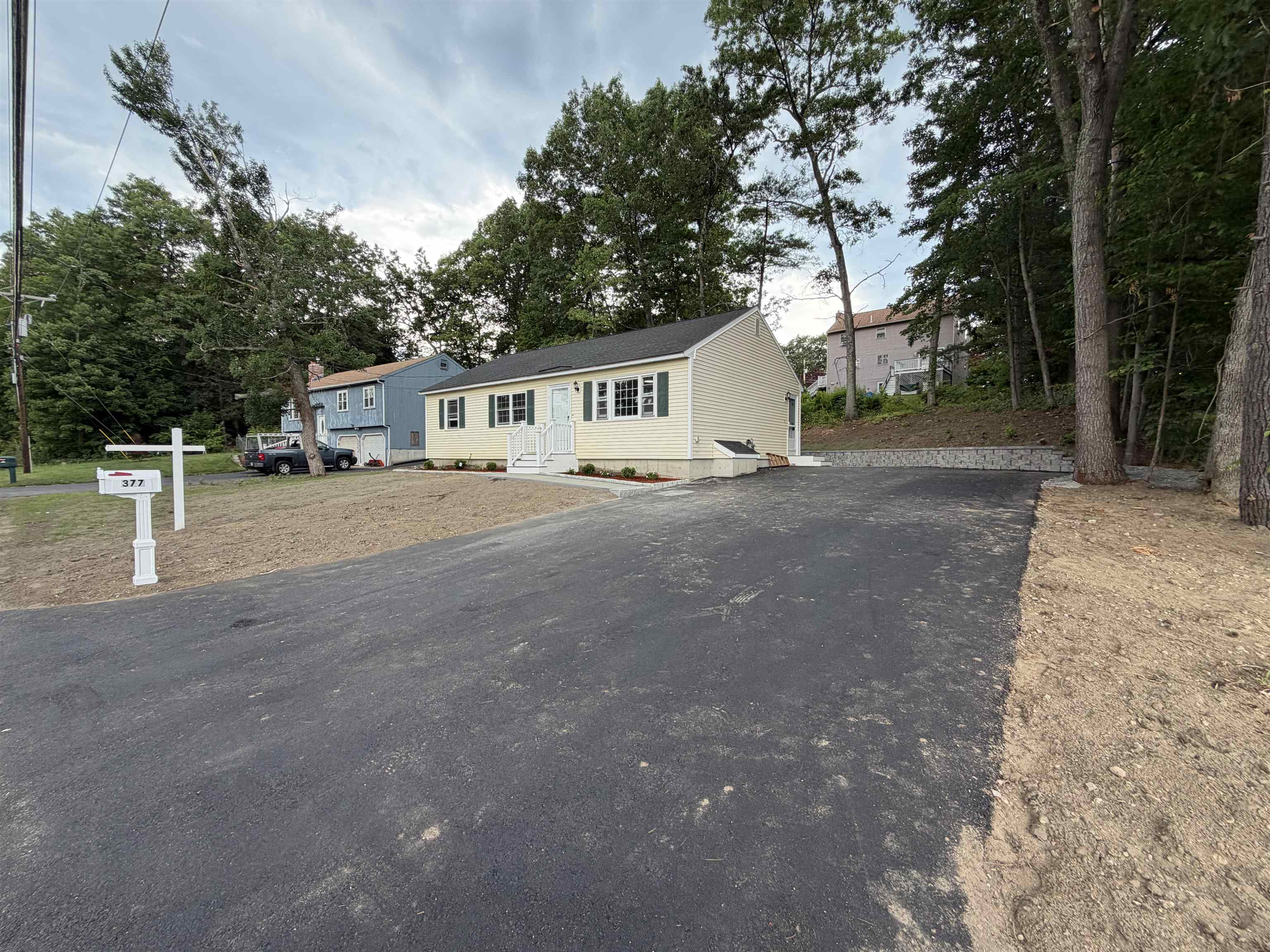 377 Broad St, Nashua, NH 03063