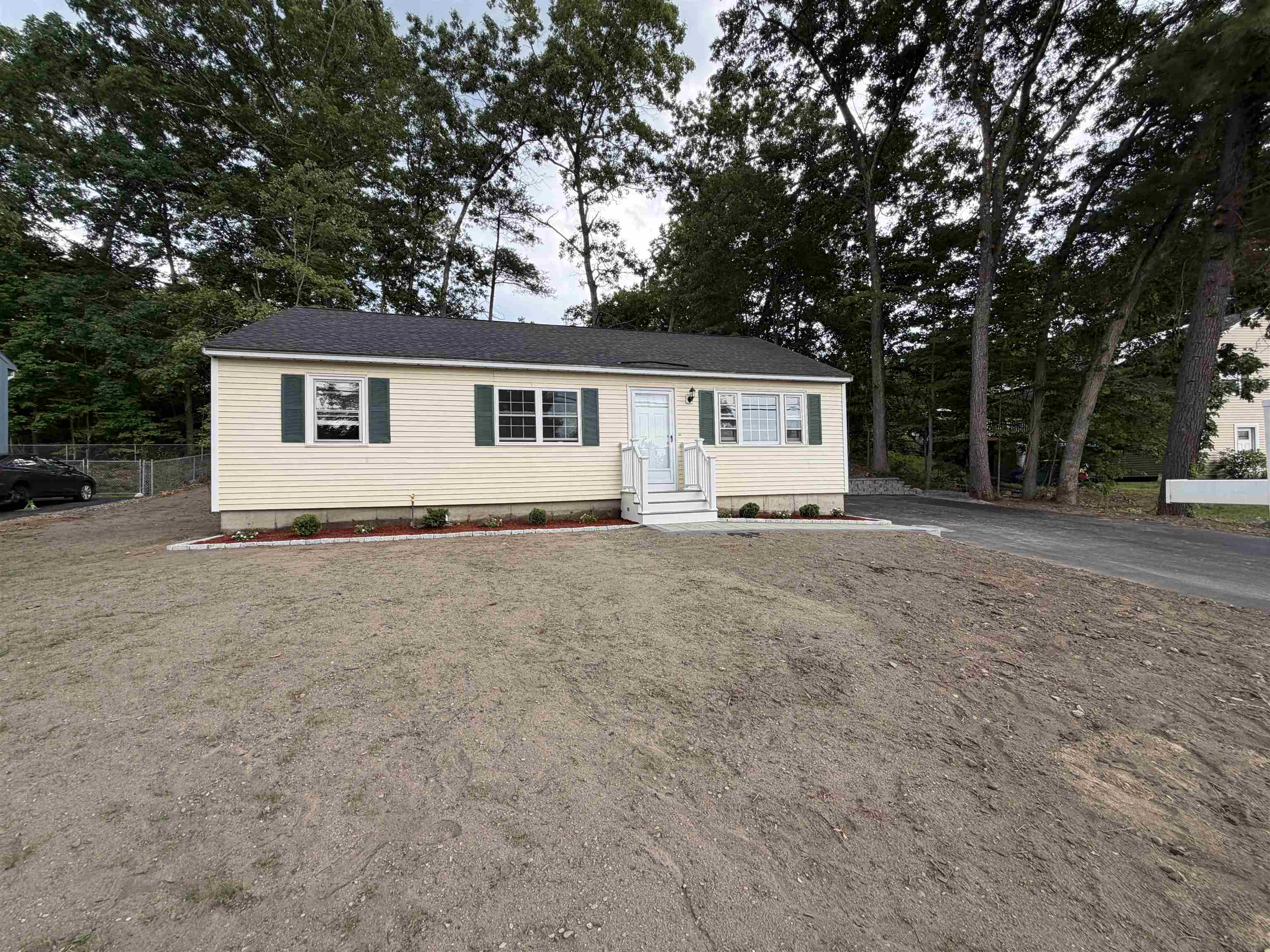 377 Broad St, Nashua, NH 03063