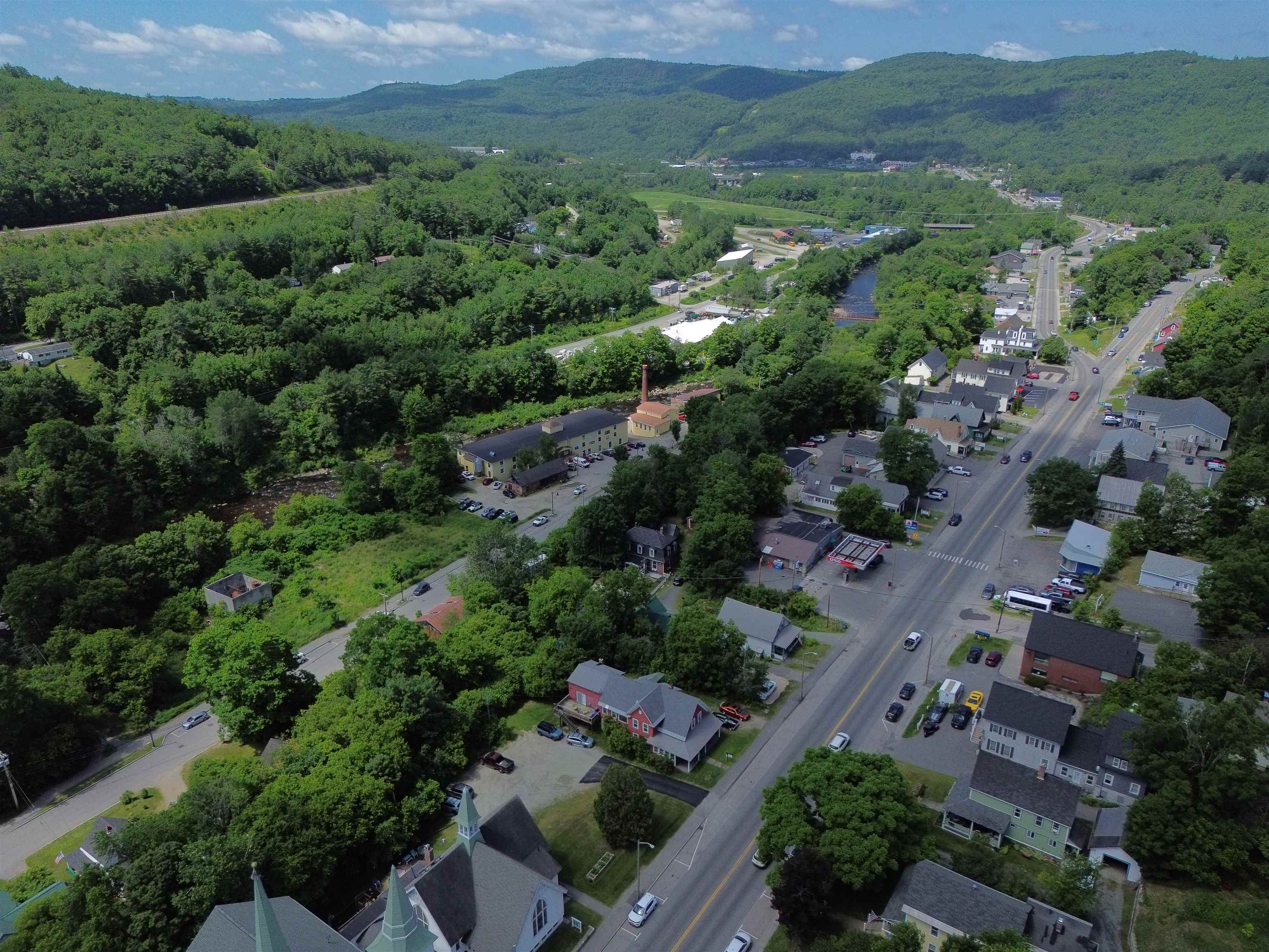 207 Main St, Littleton, NH 03561