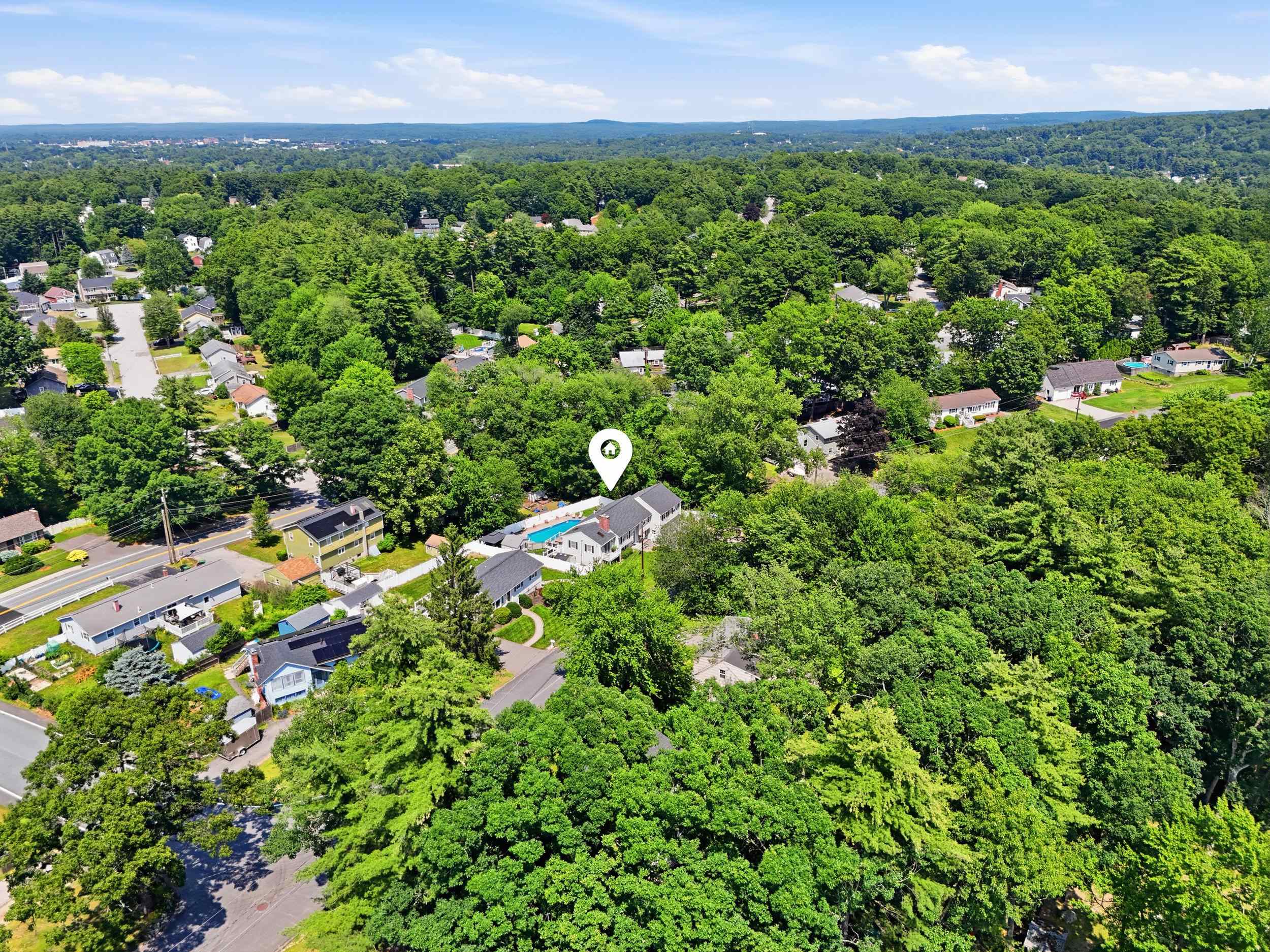 50 Langholm Dr, Nashua, NH 03062